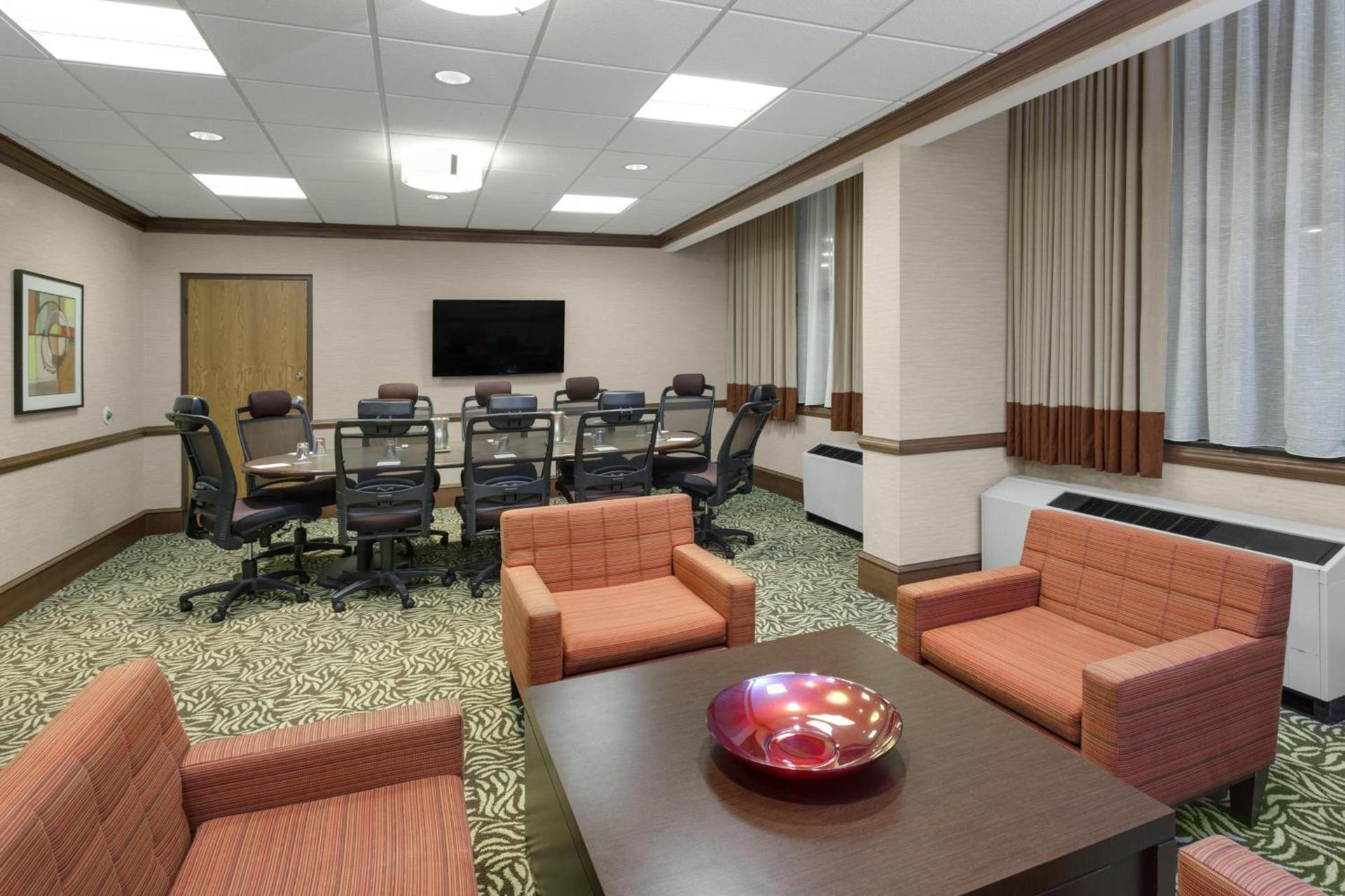 Crowne Plaza Lansing by IHG photo 64
