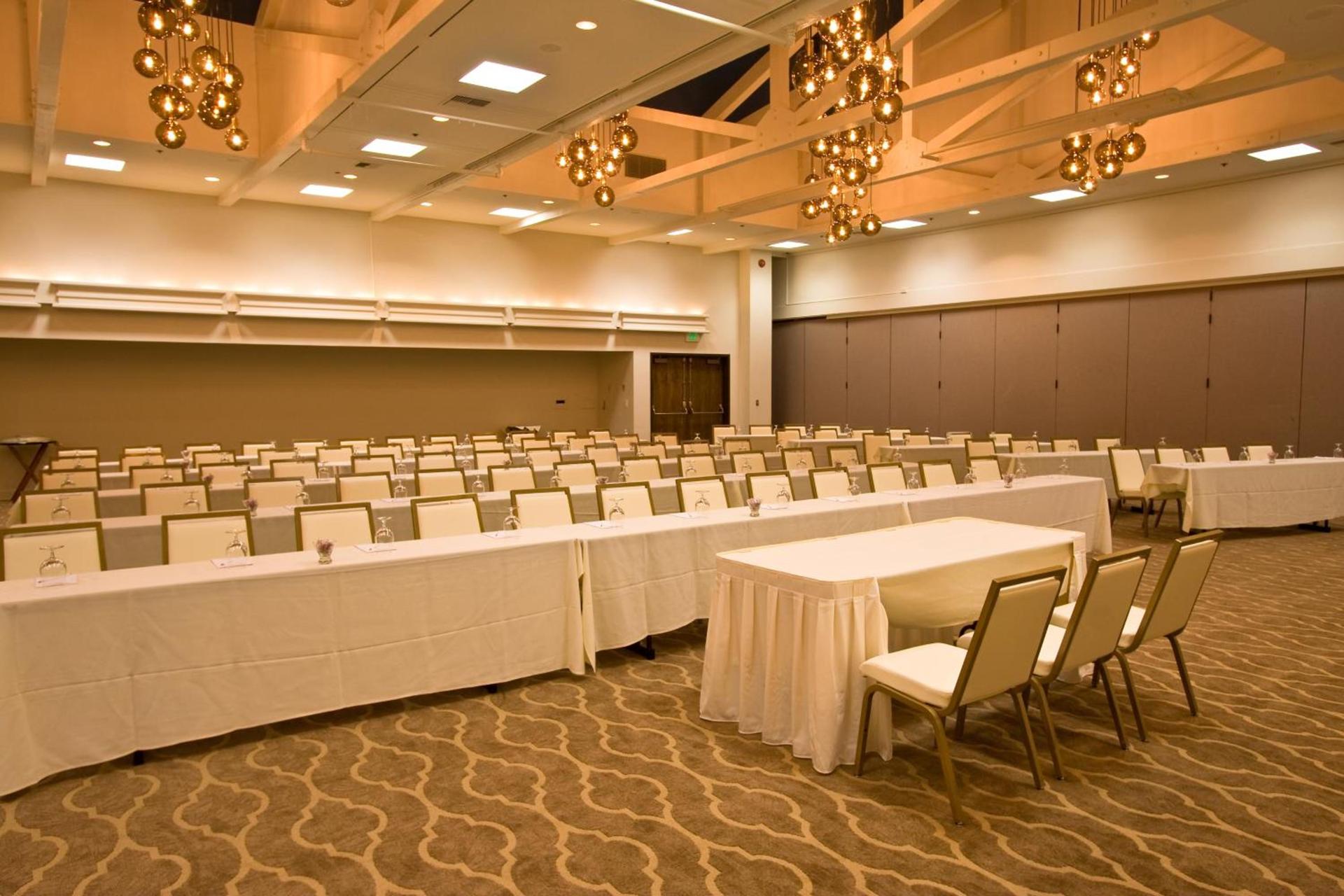Ashland Hills Hotel & Suites photo 36