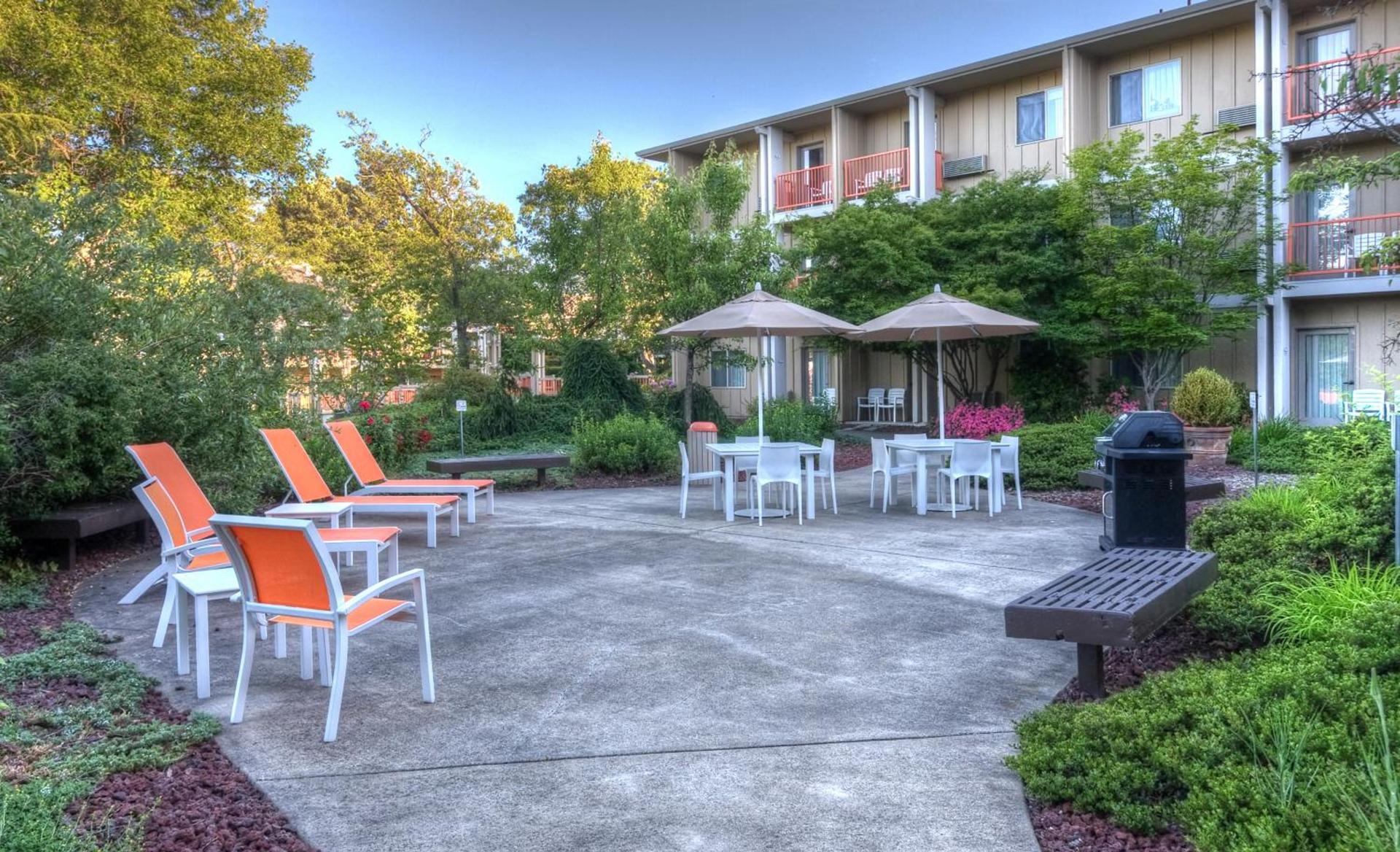 Ashland Hills Hotel & Suites photo 44