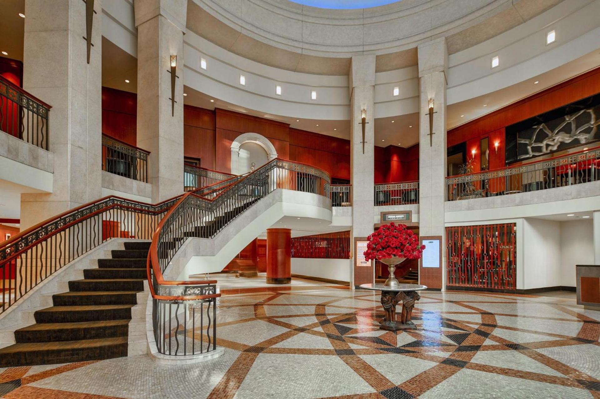 InterContinental Chicago Magnificent Mile by IHG photo 2