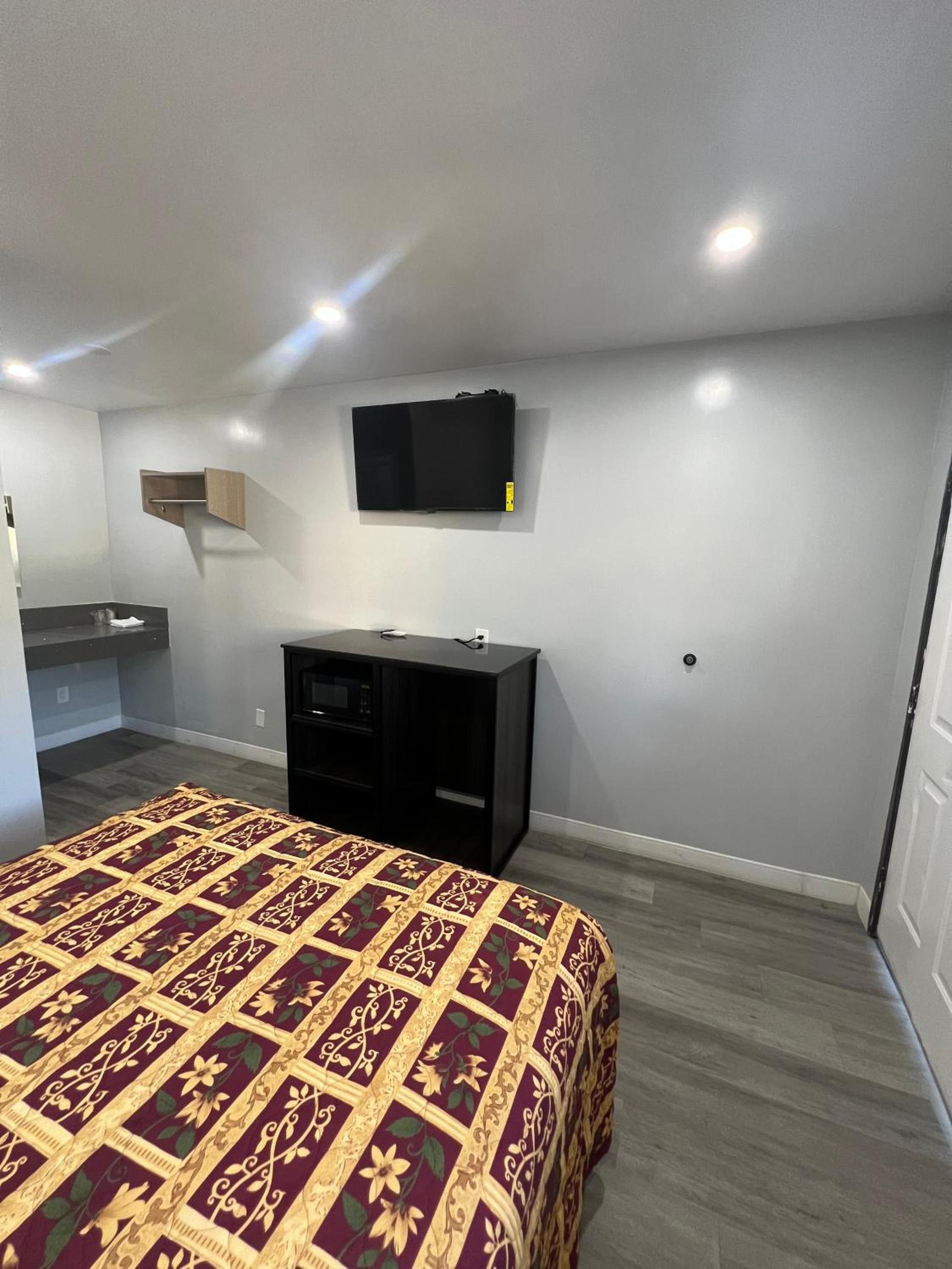 Eastsider Motel -Downtown LA New Rooms photo 5