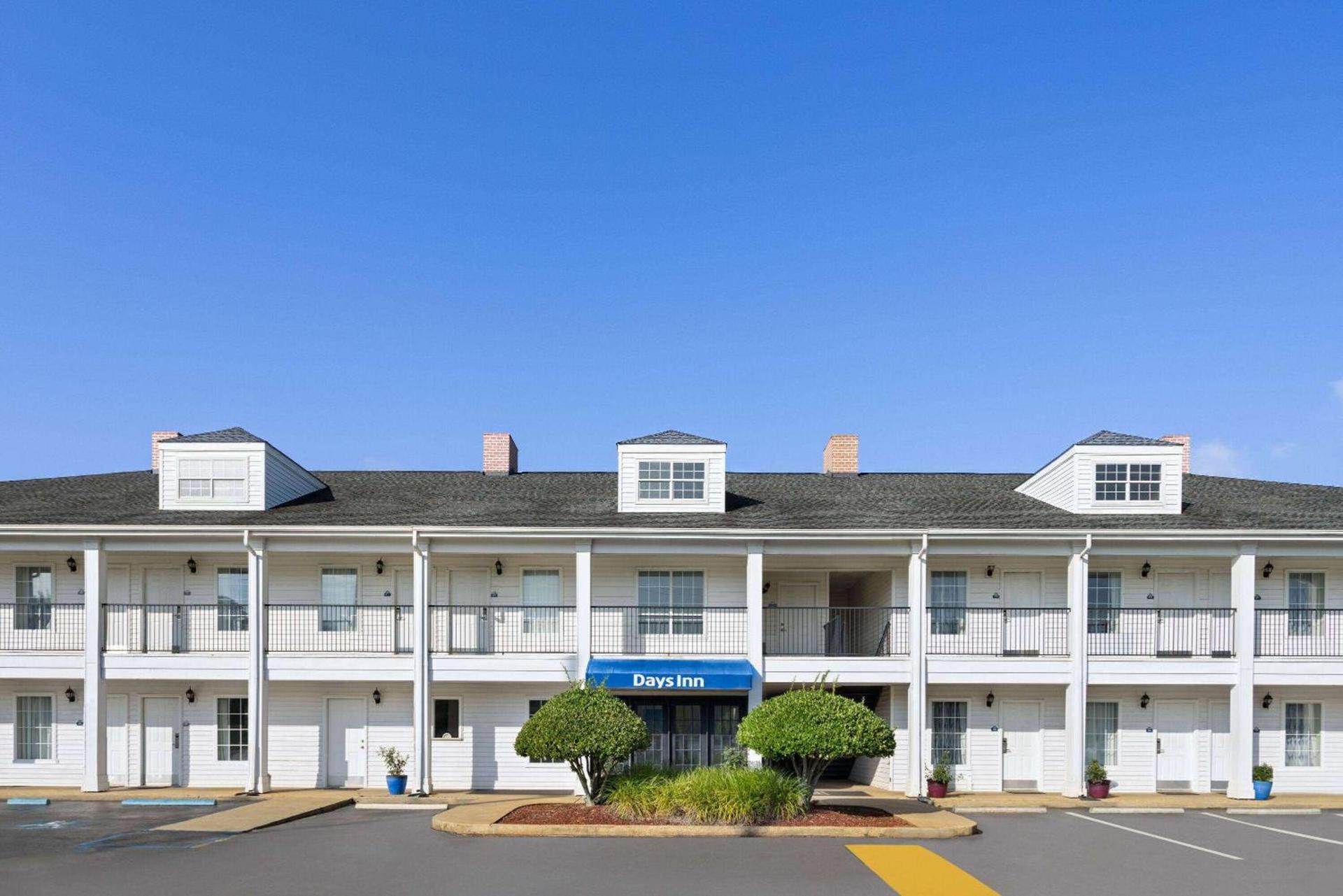 Days Inn by Wyndham Americus photo 2