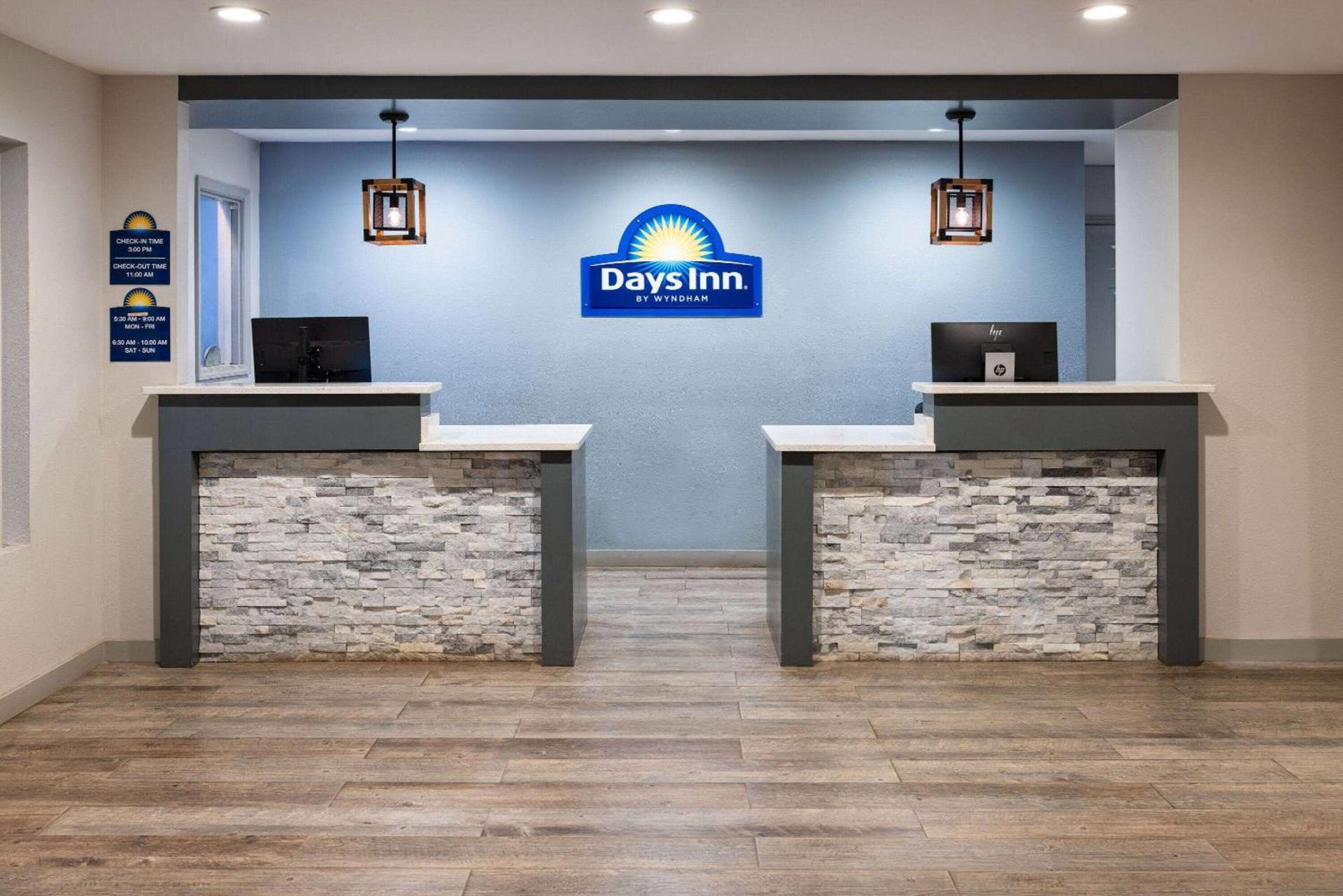 Days Inn by Wyndham Americus photo 5