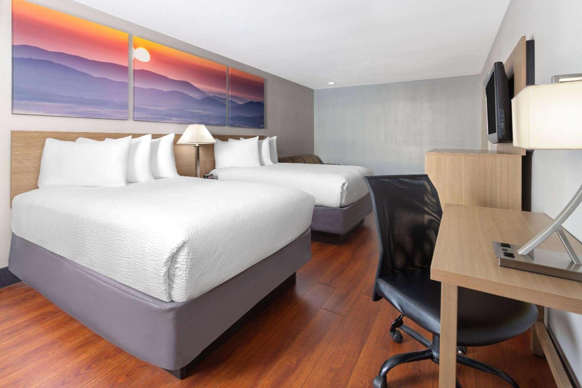 Days Inn by Wyndham Americus photo 8