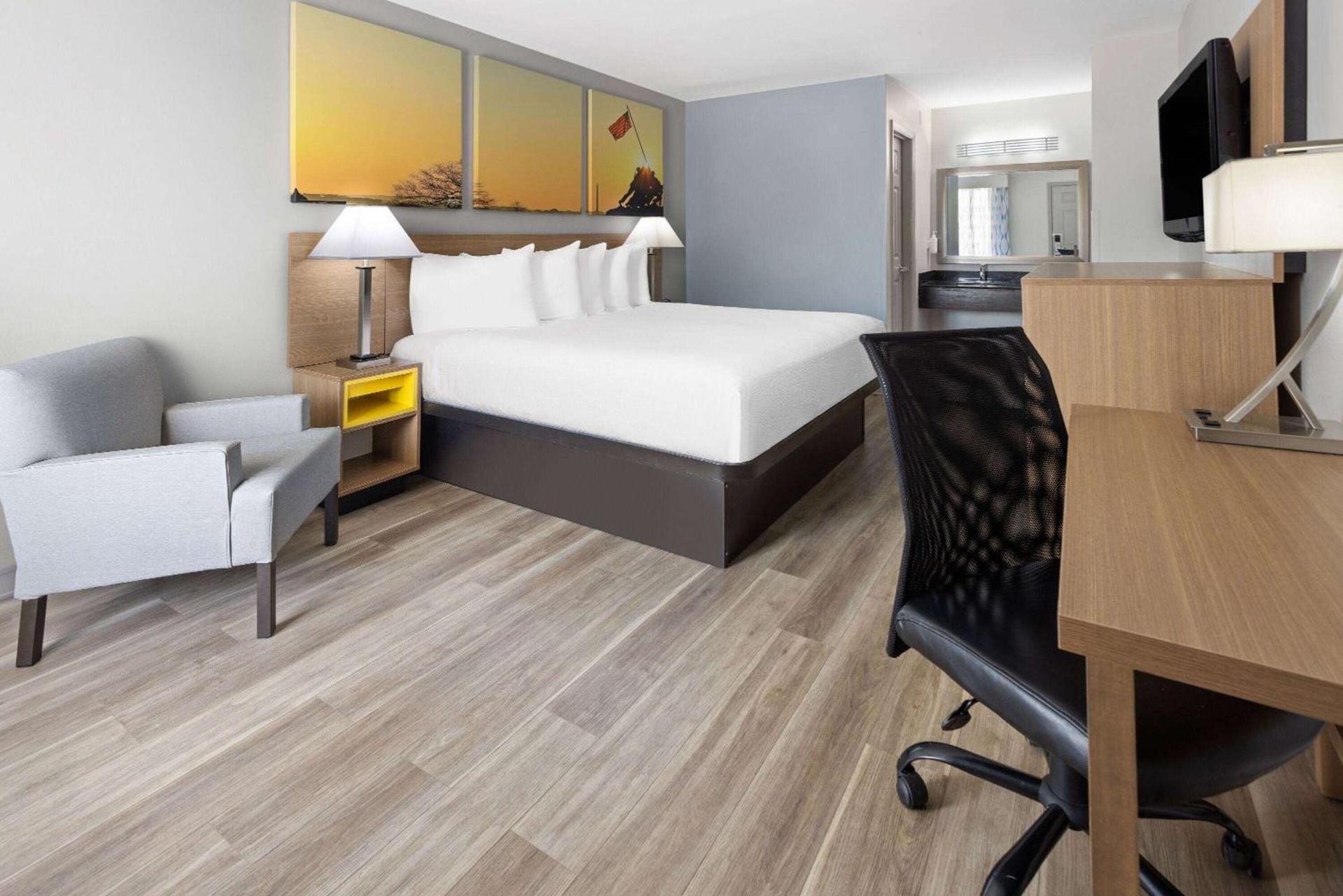 Days Inn by Wyndham Americus photo 14