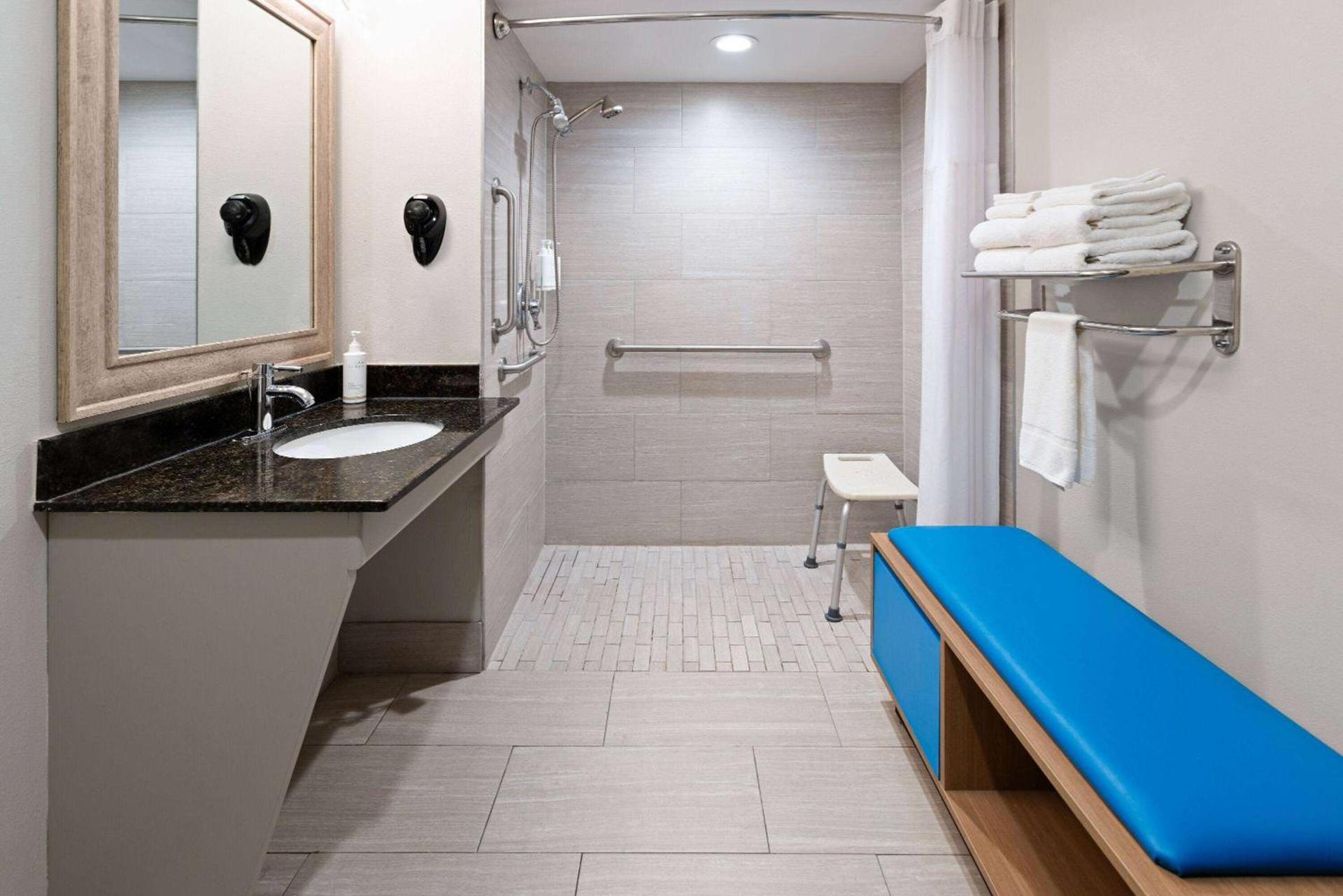 Days Inn by Wyndham Americus photo 16
