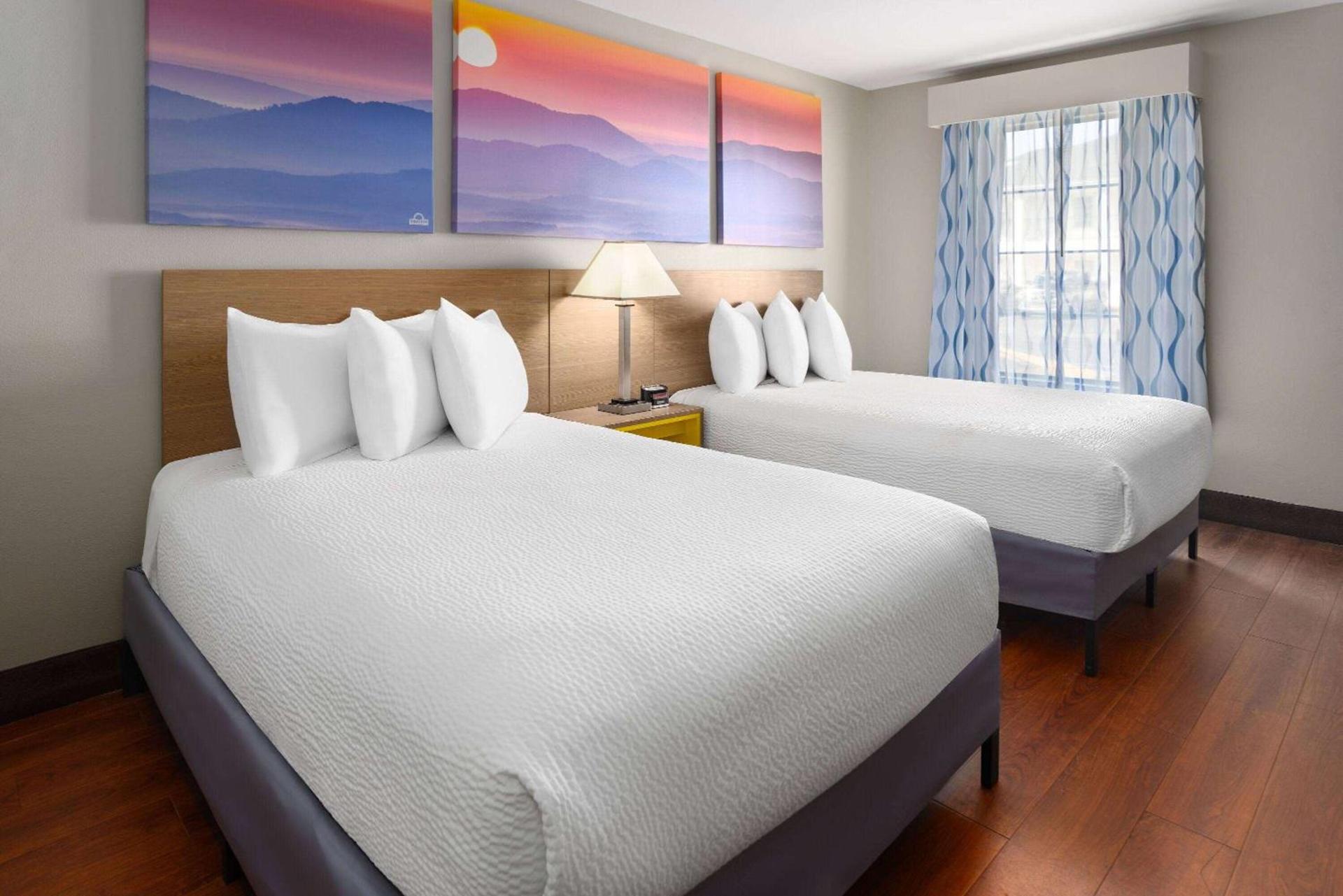 Days Inn by Wyndham Americus photo 18