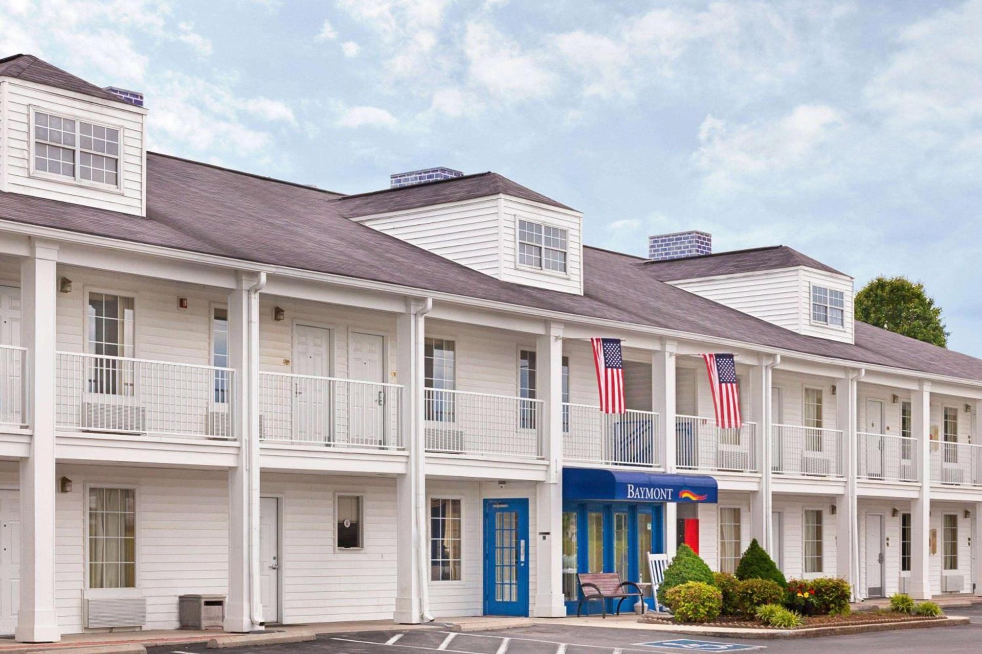 Baymont by Wyndham Tullahoma — hotel in Tullahoma