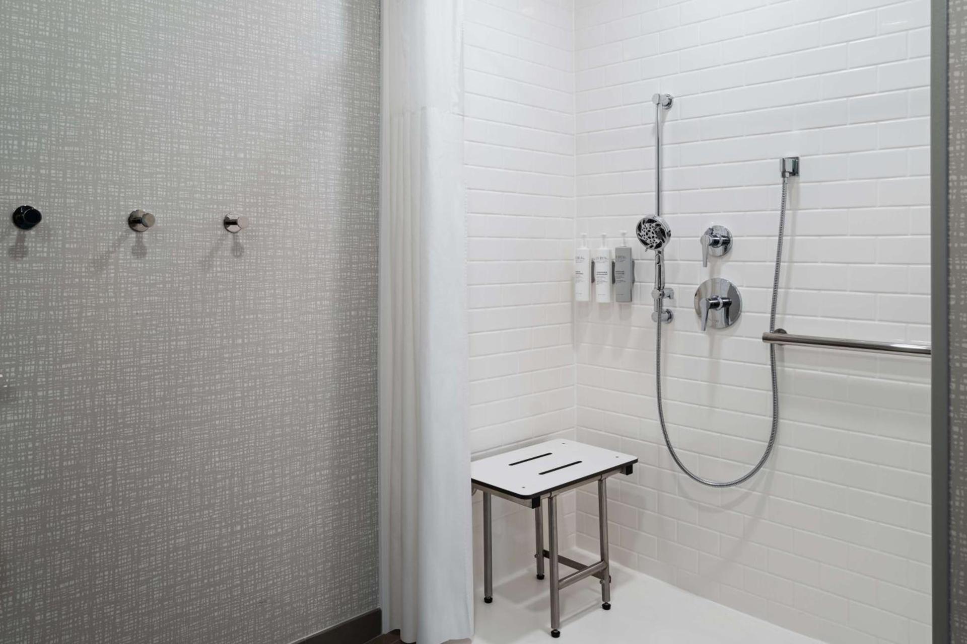 Hampton Inn Pikeville photo 11