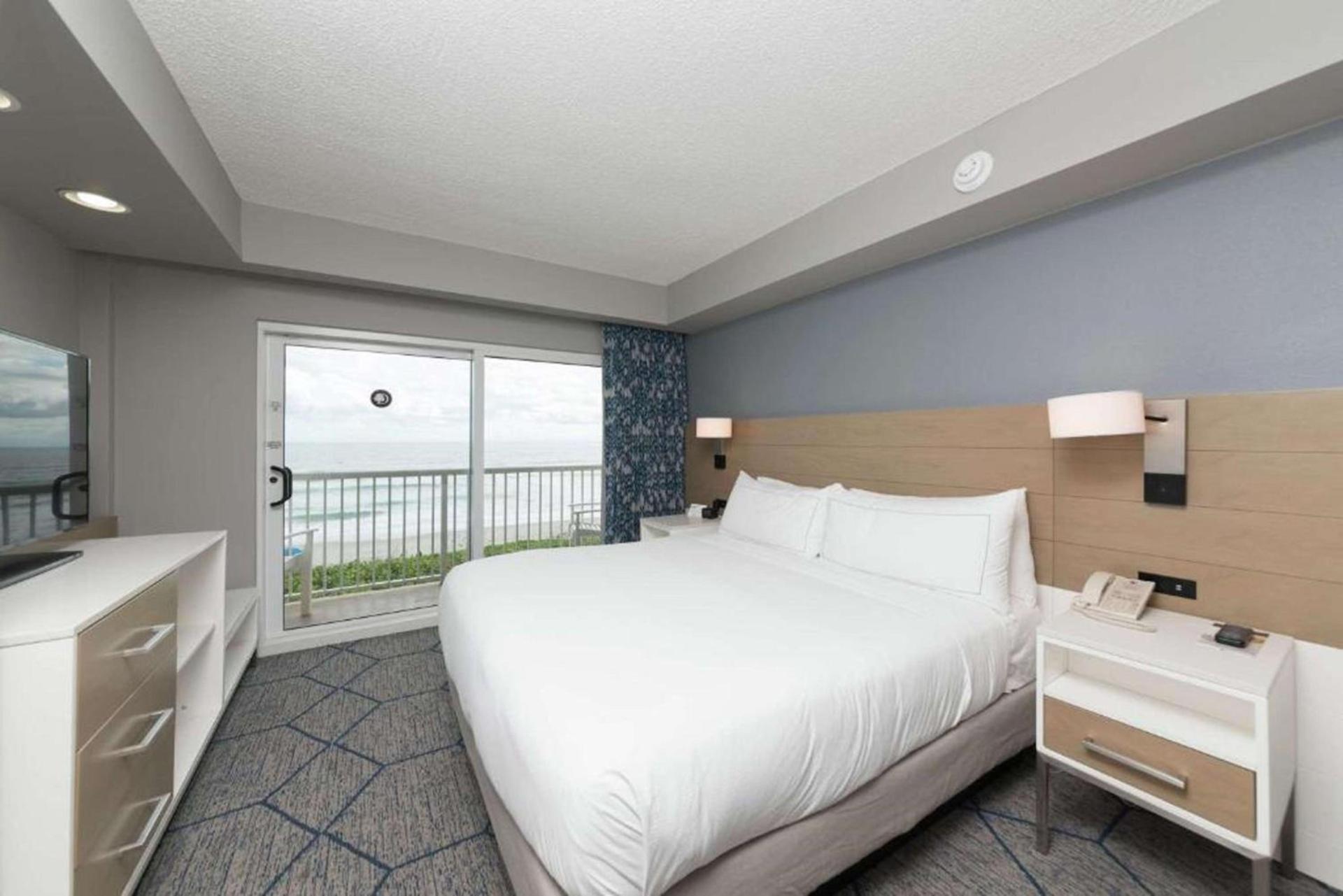 DoubleTree Suites by Hilton Melbourne Beach Oceanfront photo 70