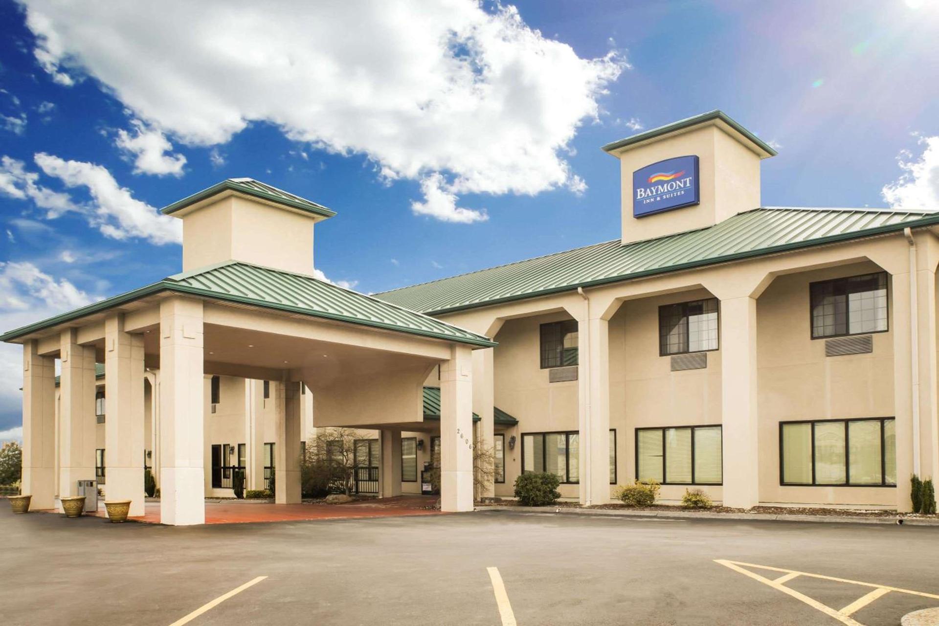 Baymont by Wyndham Johnson City — hotel in Johnson City