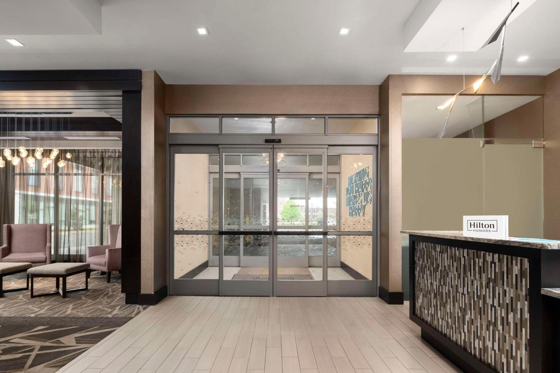 Hampton Inn & Suites-Worcester, MA photo 16