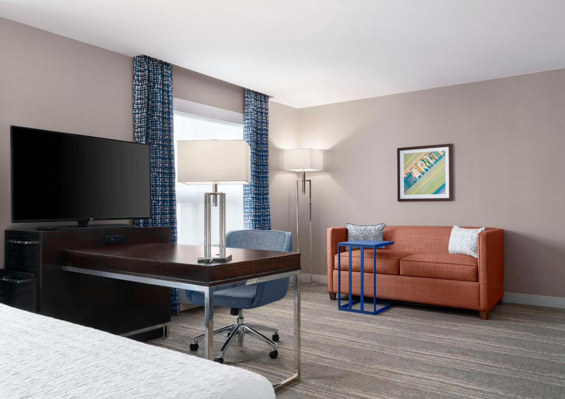 Hampton Inn & Suites-Worcester, MA photo 27