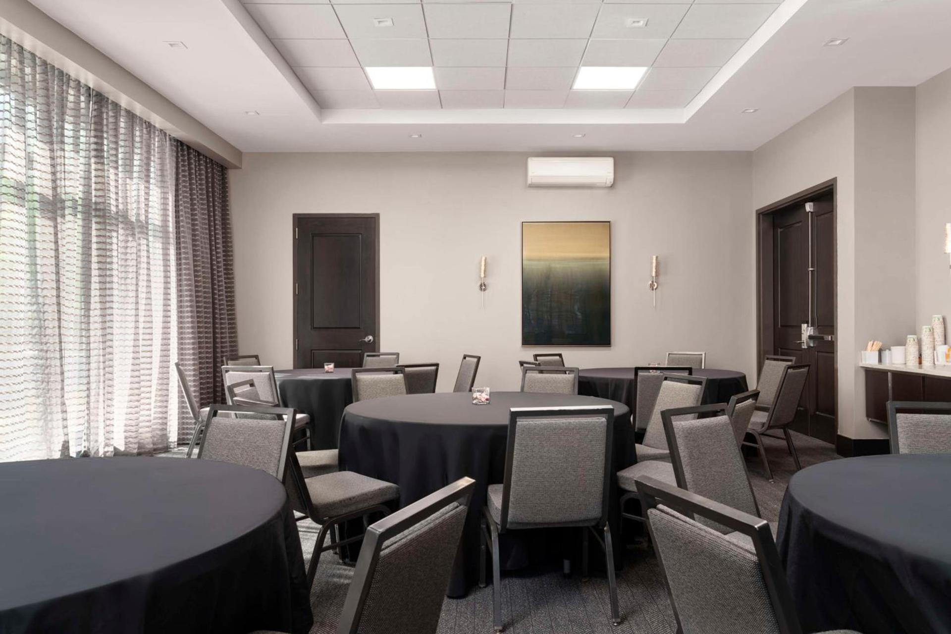 Hampton Inn & Suites-Worcester, MA photo 52