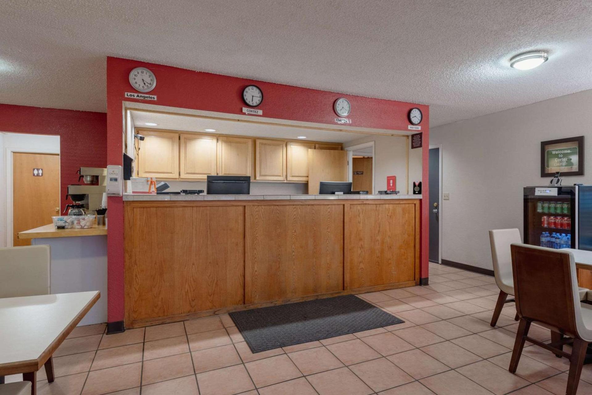 Econo Lodge Cortez near Mesa Verde photo 4