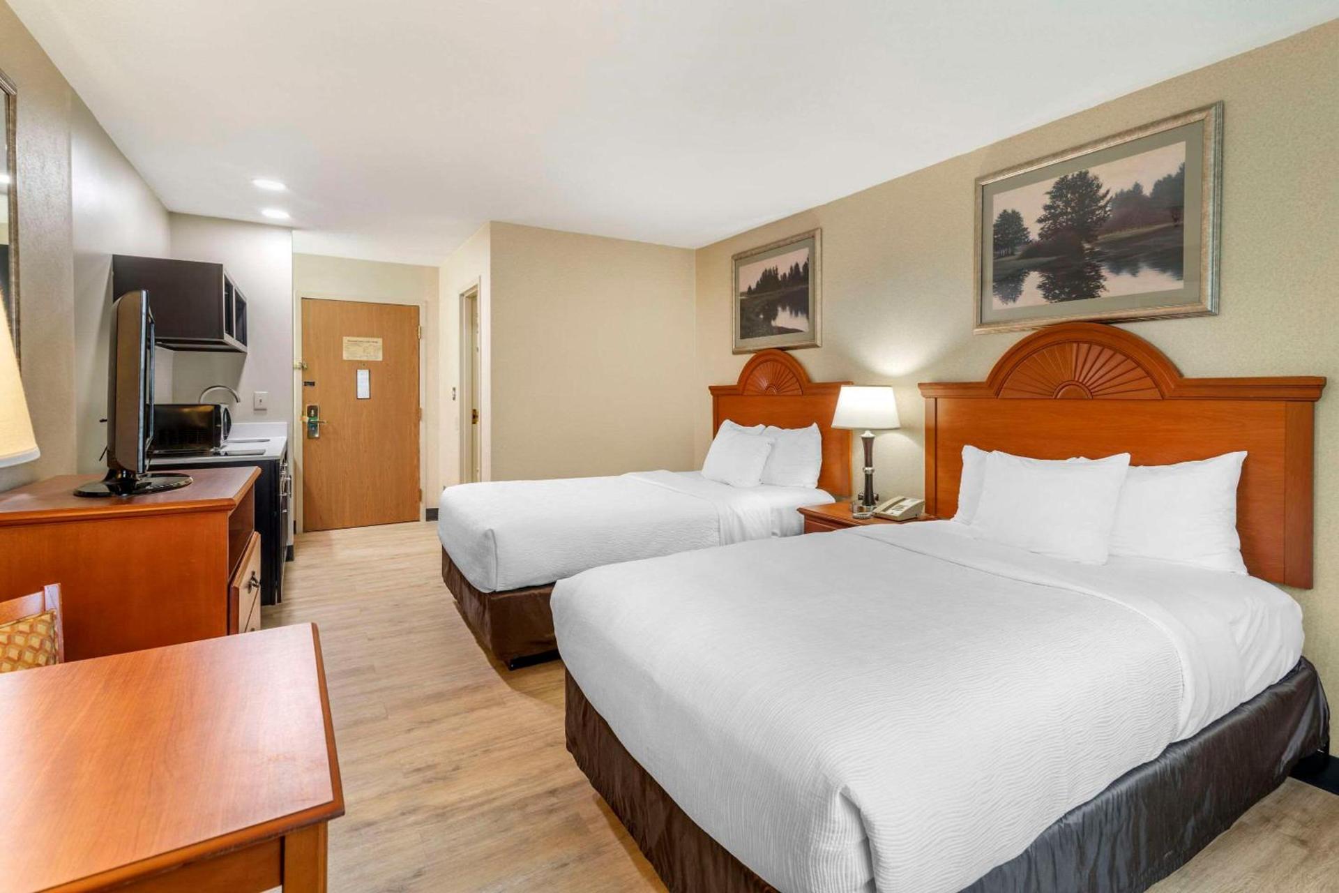 Quality Inn at Bangor Mall photo 11