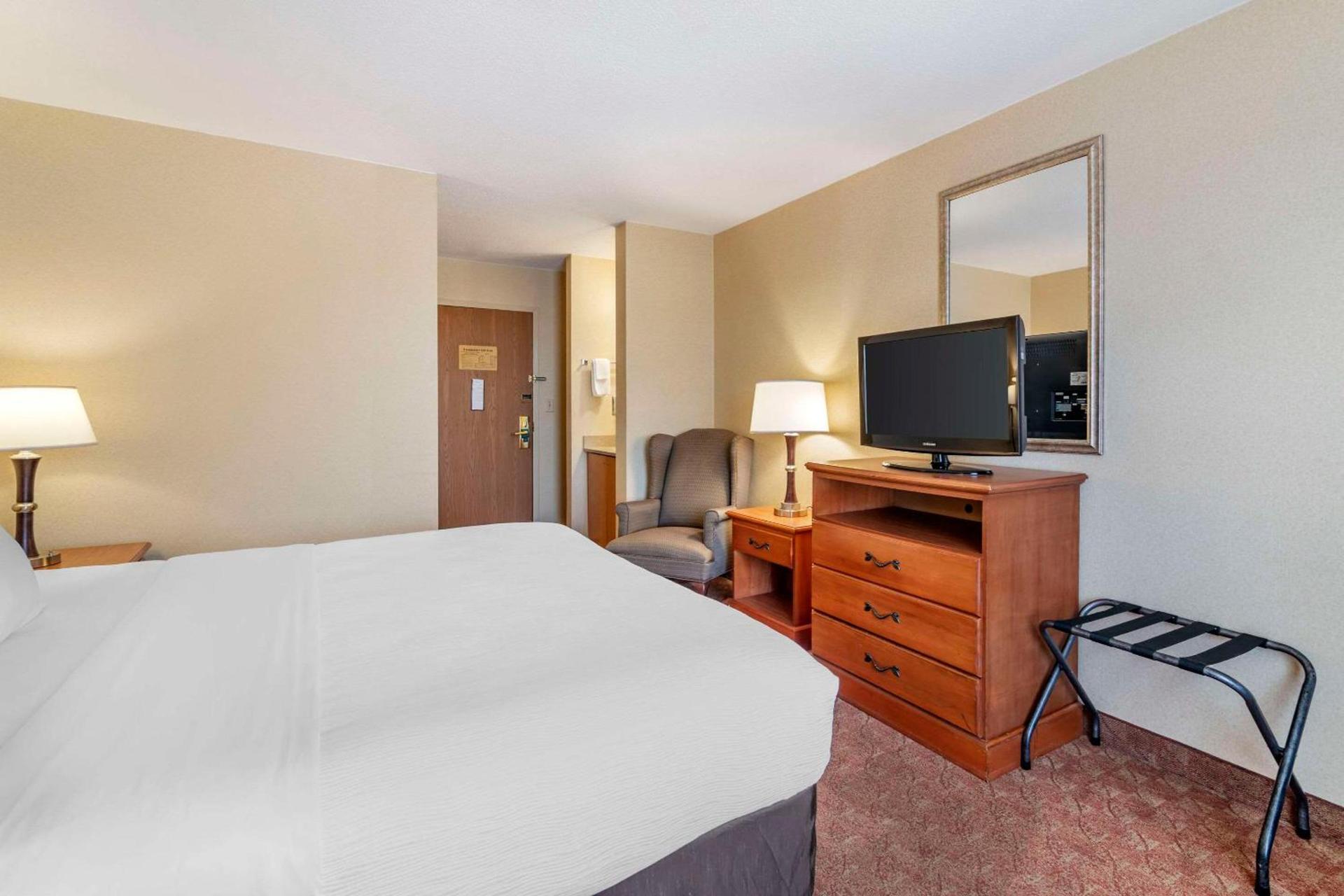 Quality Inn at Bangor Mall photo 24