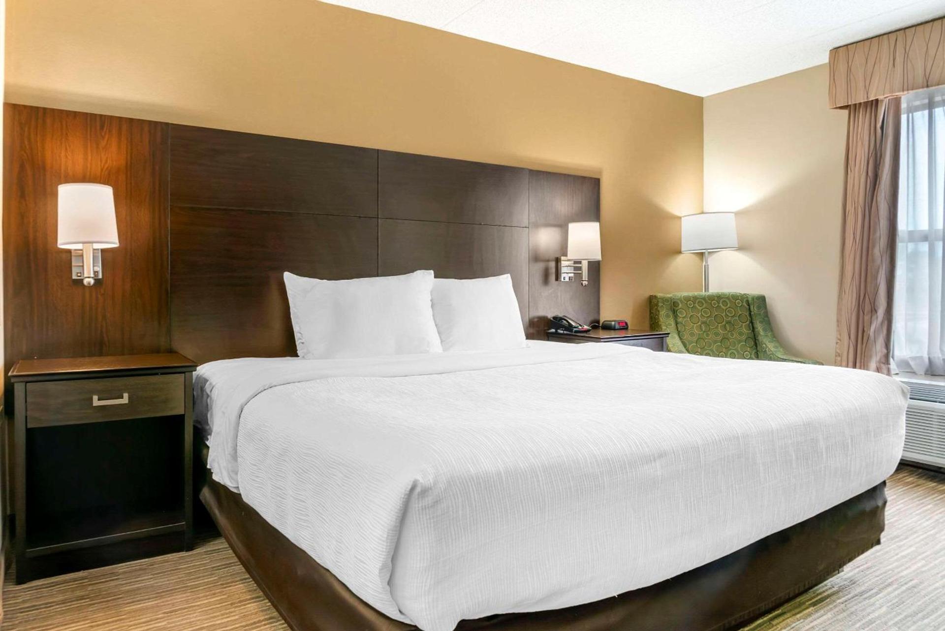 Quality Inn & Suites Monroe photo 14