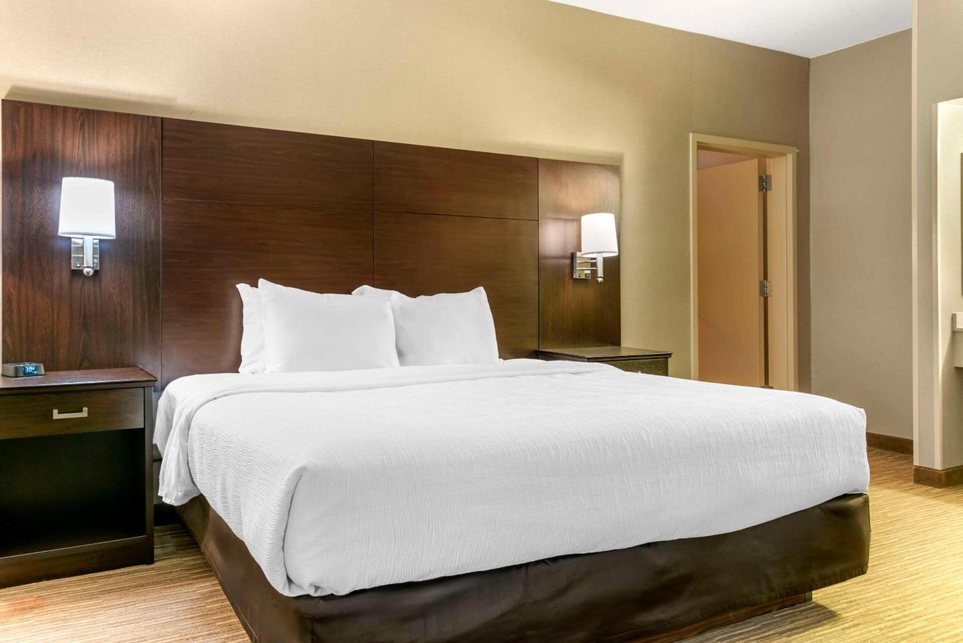 Quality Inn & Suites Monroe photo 22