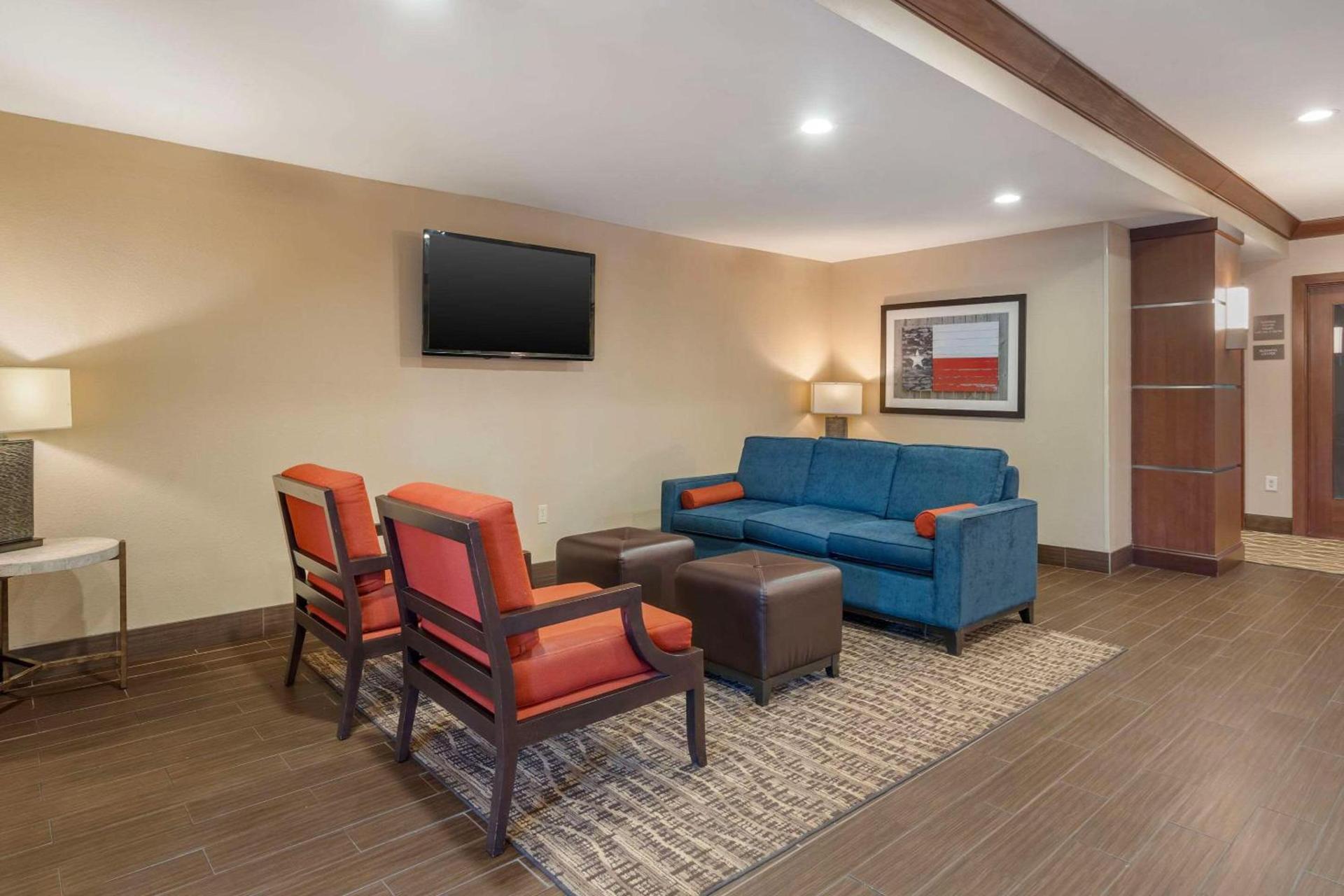 Comfort Suites McKinney-Allen photo 5