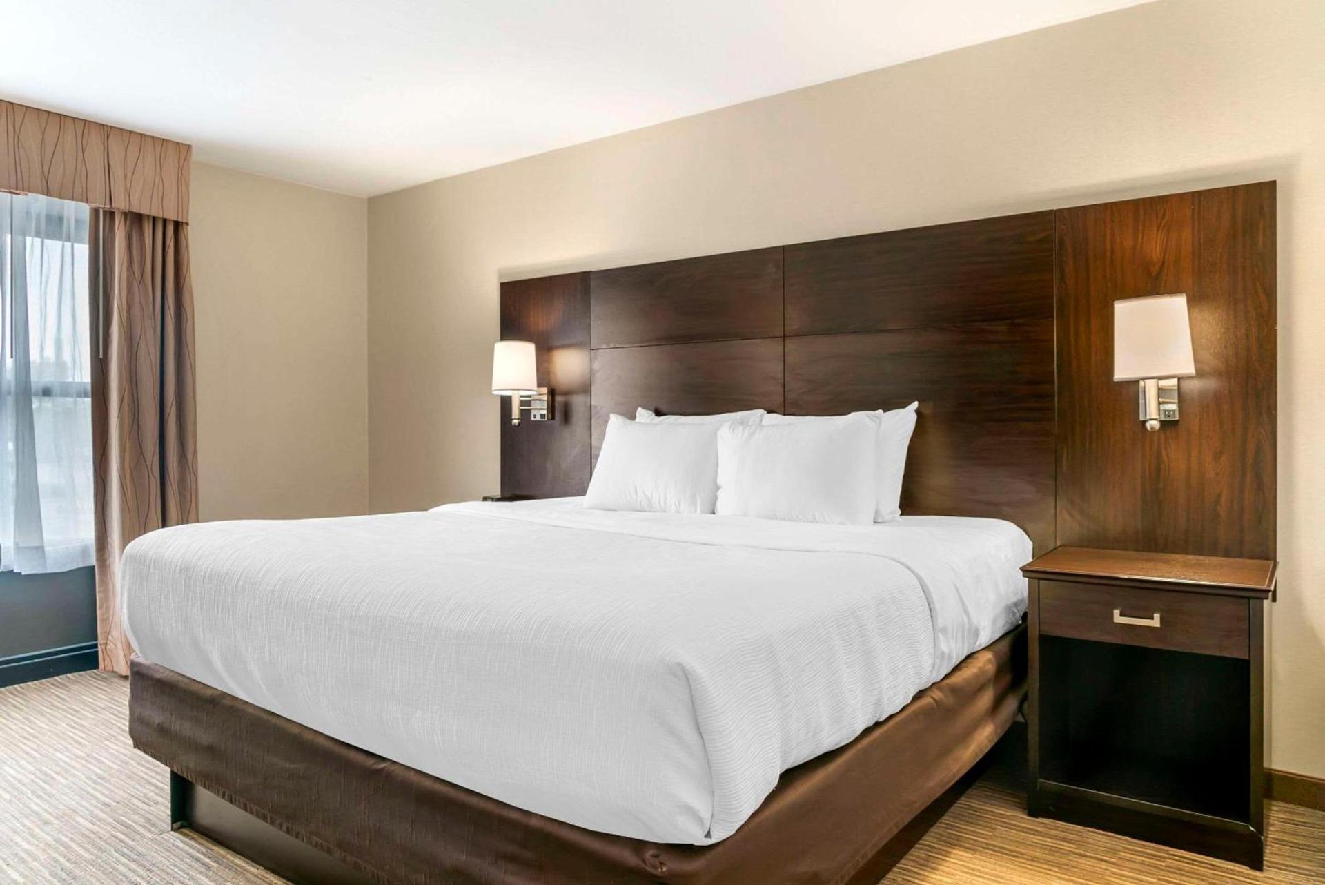 Quality Inn & Suites Monroe photo 32