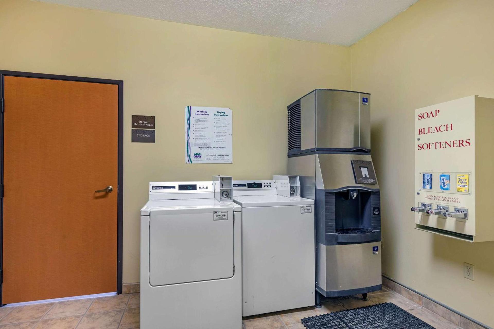 Comfort Suites McKinney-Allen photo 43