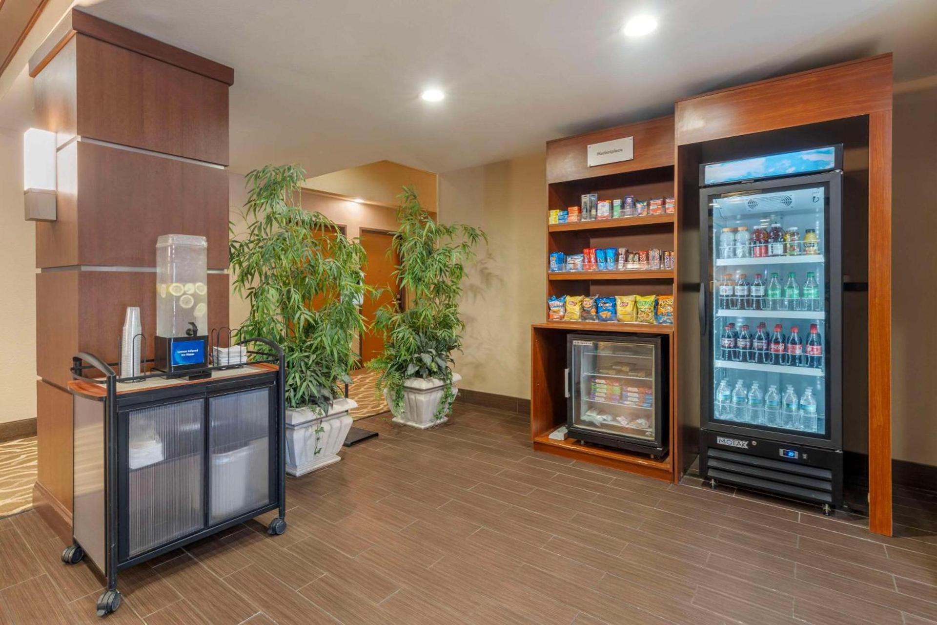 Comfort Suites McKinney-Allen photo 44