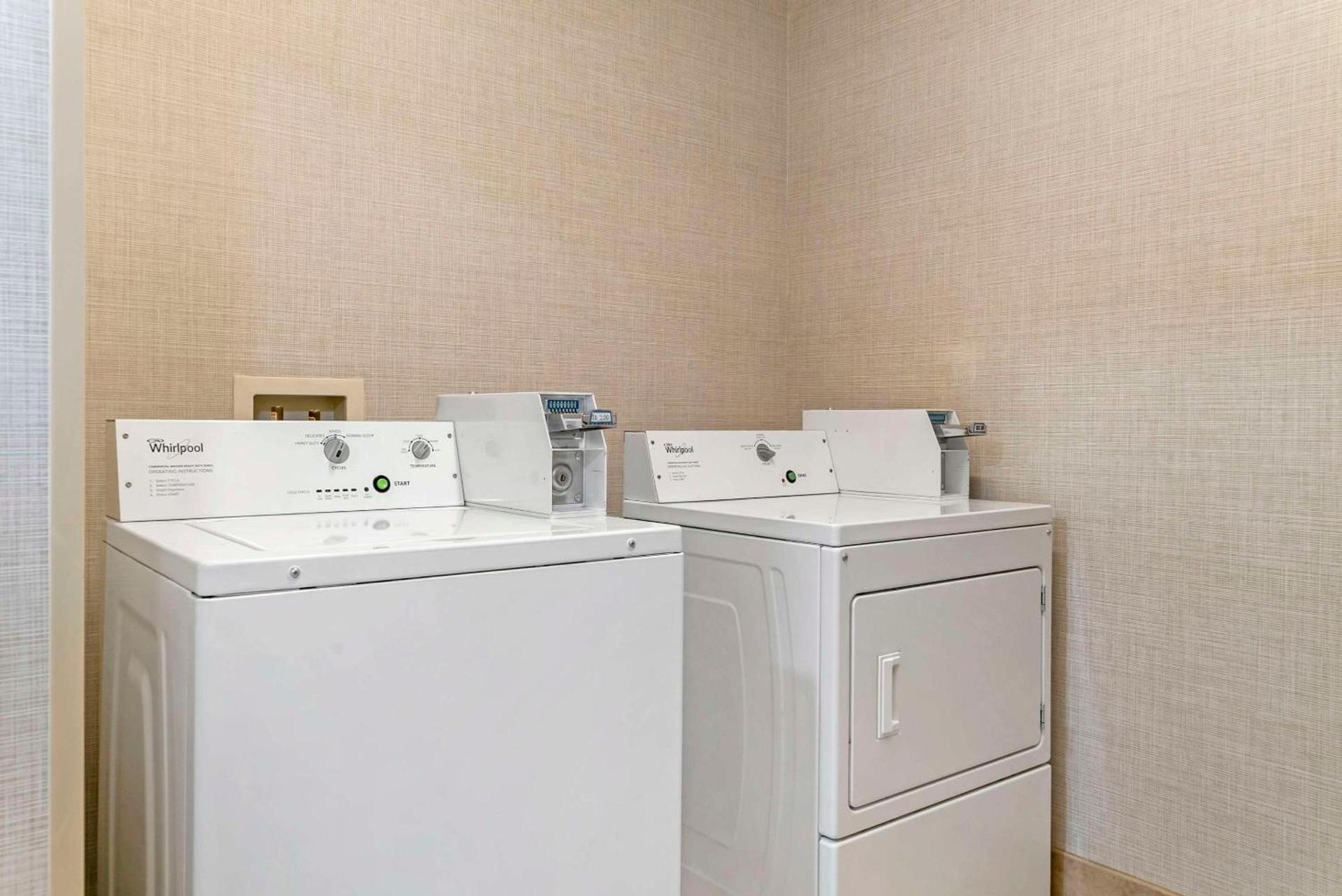 Quality Inn & Suites Monroe photo 47
