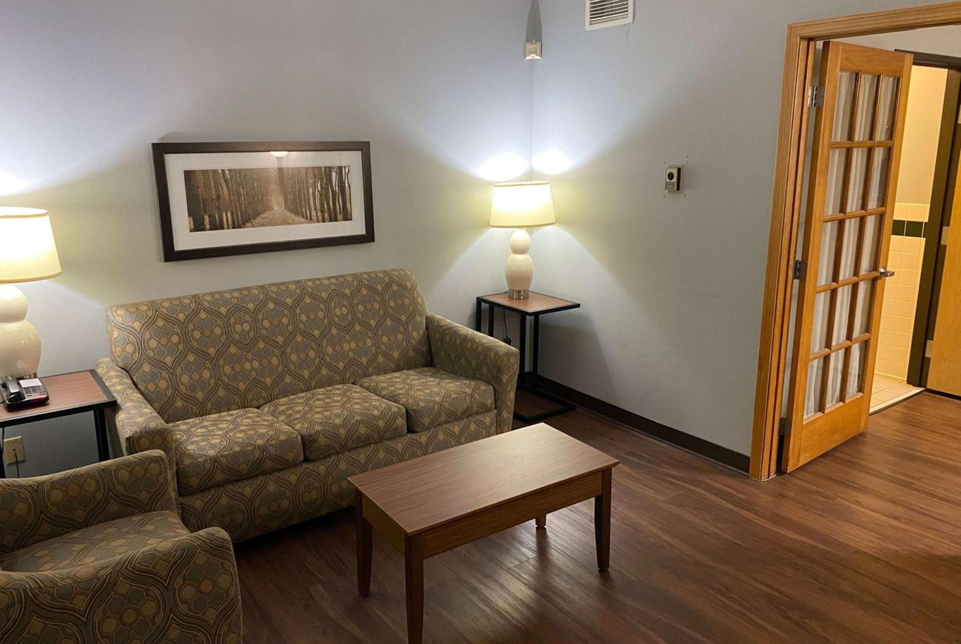 AmericInn by Wyndham Chanhassen photo 50