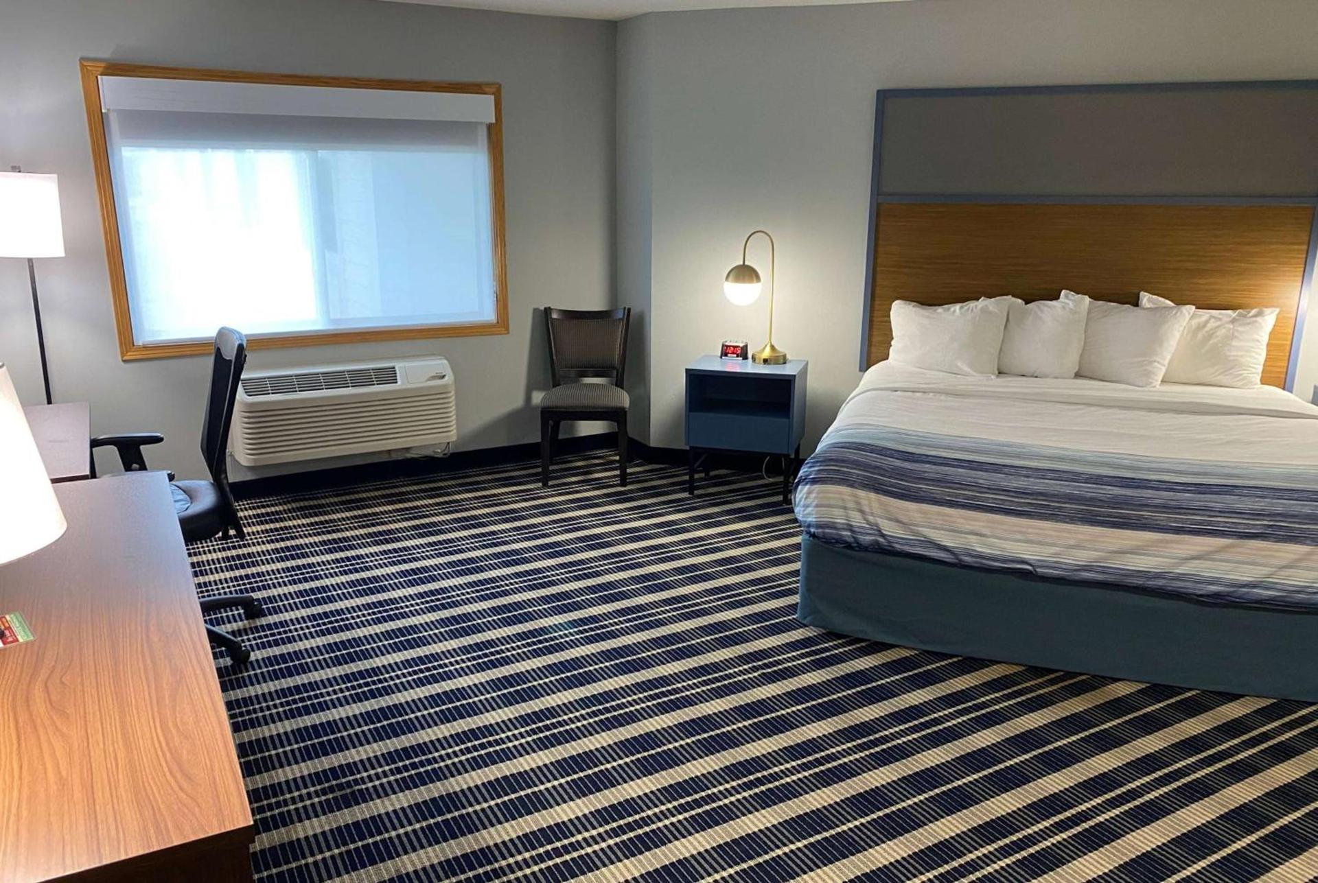 AmericInn by Wyndham Chanhassen photo 56