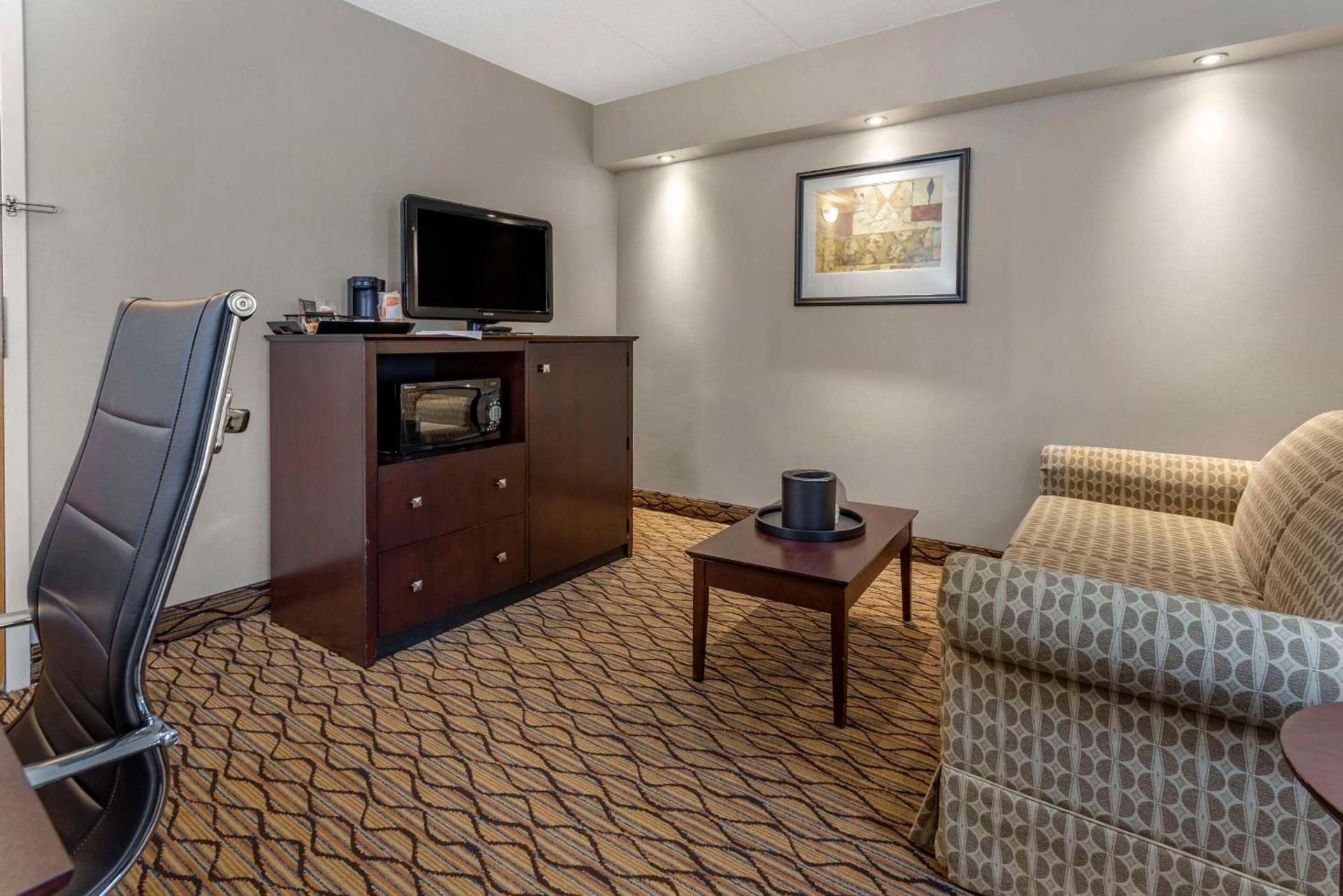 Comfort Inn & Suites Glen Mills - West Chester photo 20