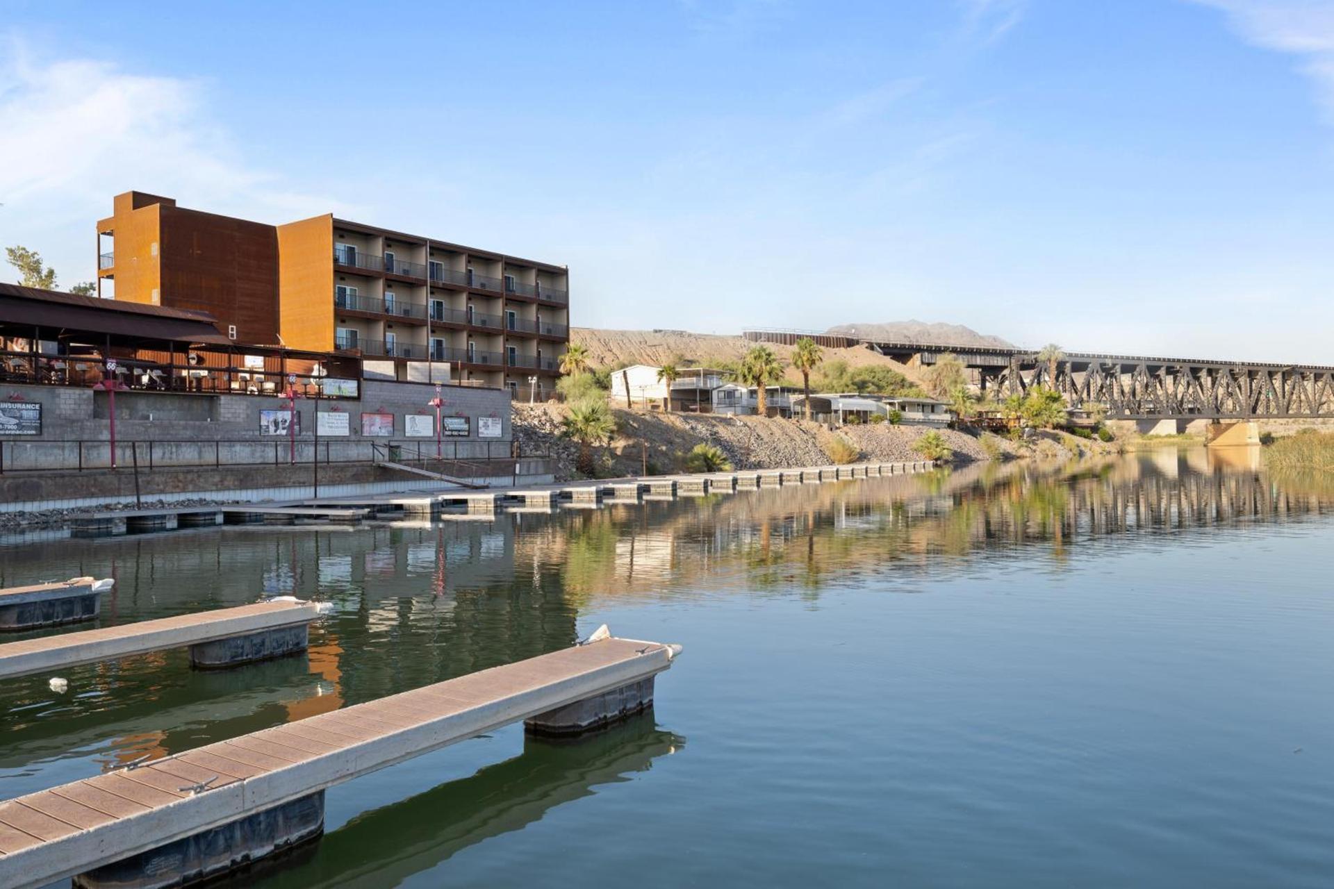 Topock66 Hotel photo 3