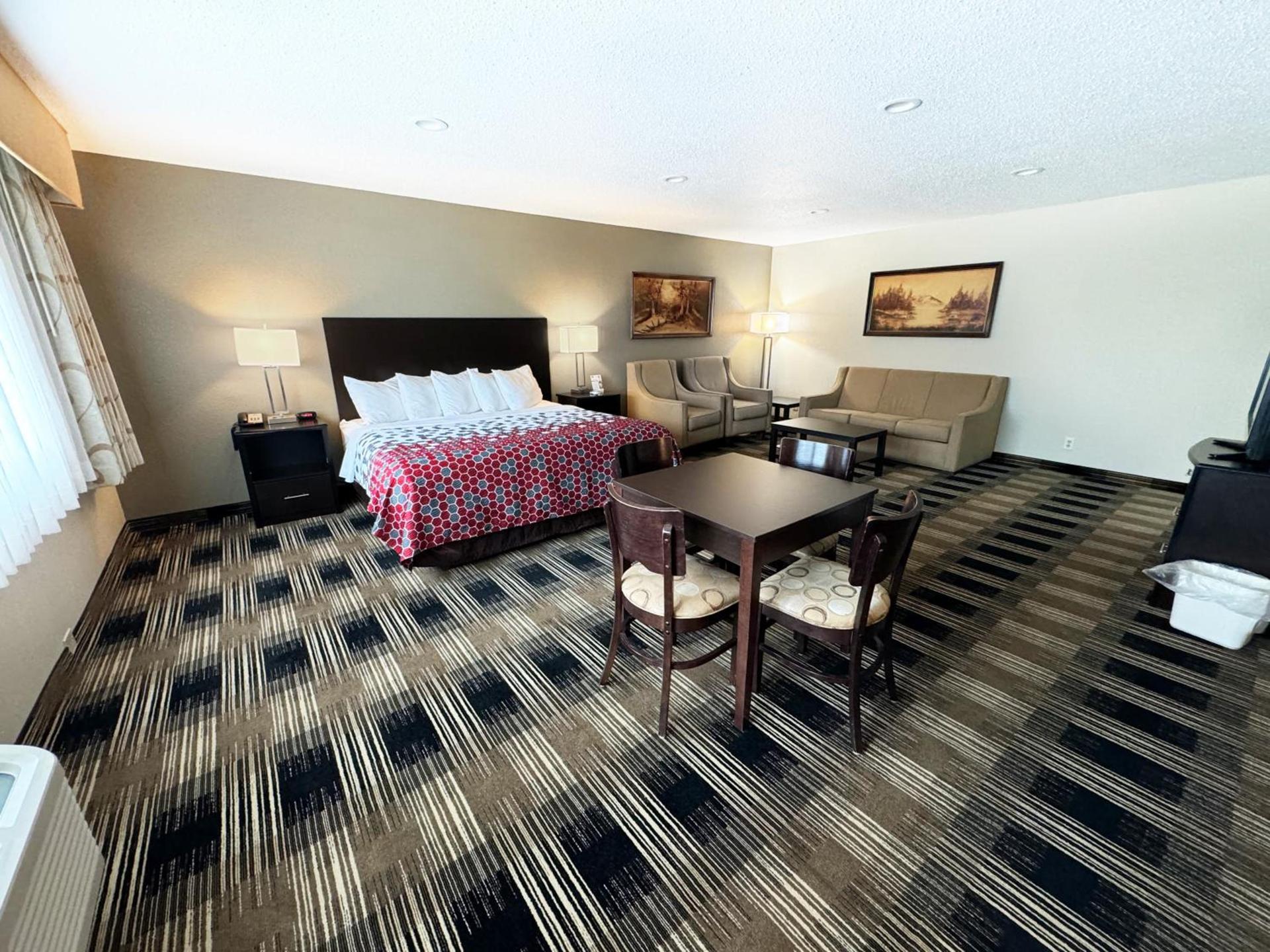 Econo Lodge Wausau - Rothschild photo 46