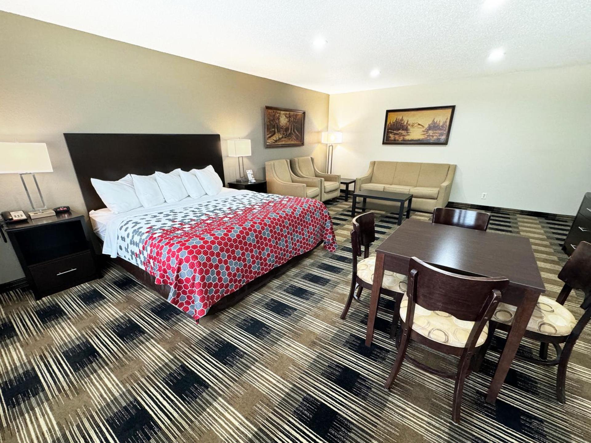 Econo Lodge Wausau - Rothschild photo 45