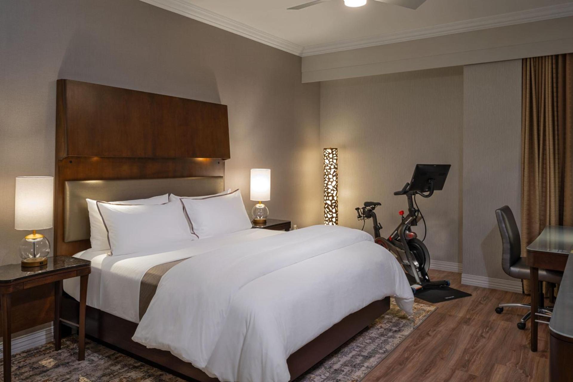 The Westin Houston Downtown photo 8