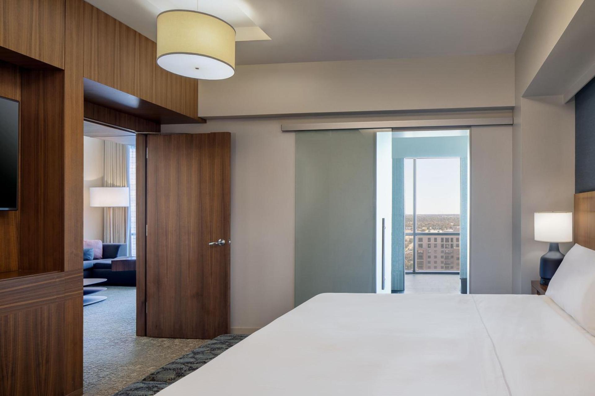 The Westin Galleria Dallas photo 9