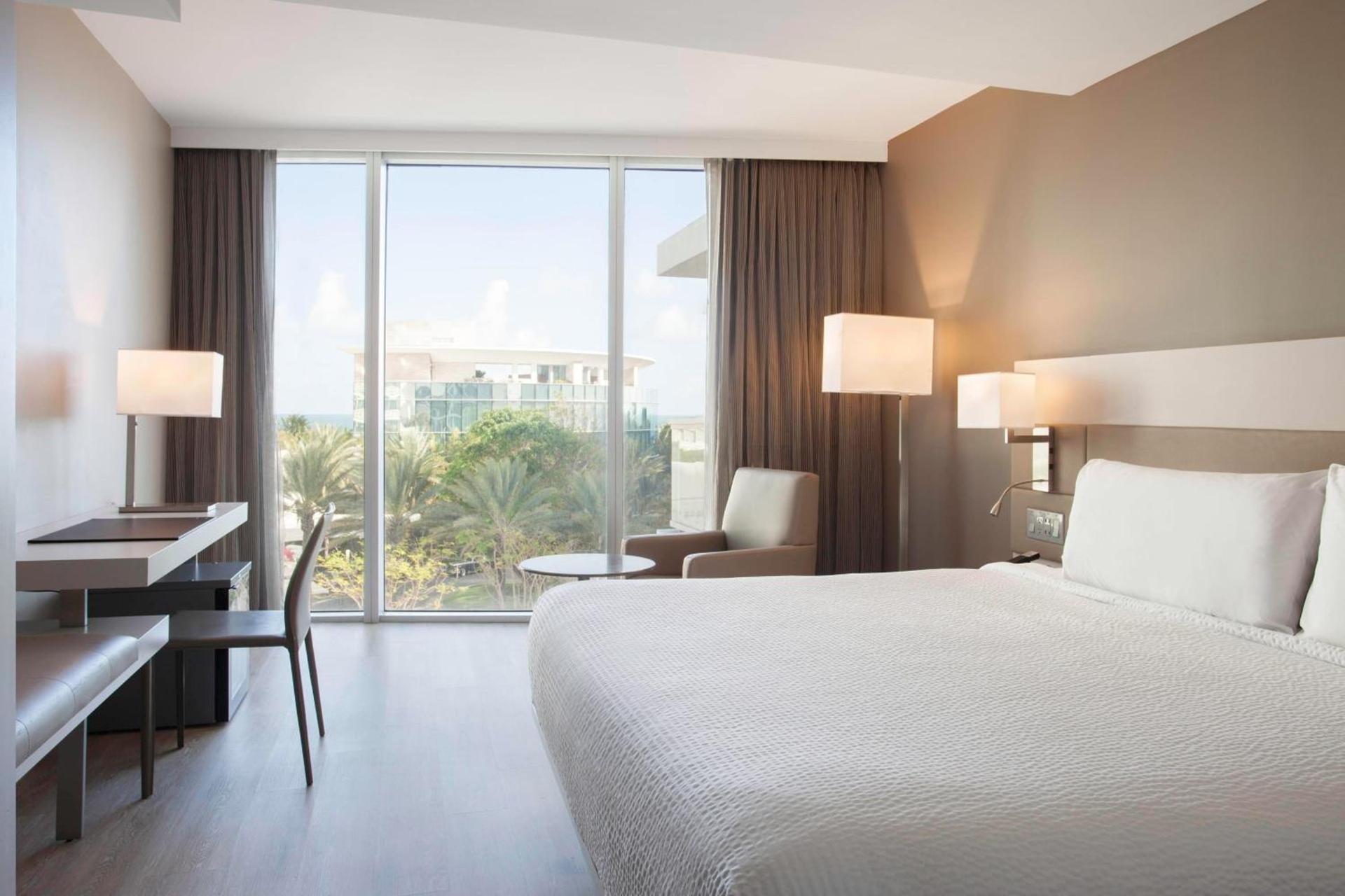 AC Hotel by Marriott Miami Beach photo 6