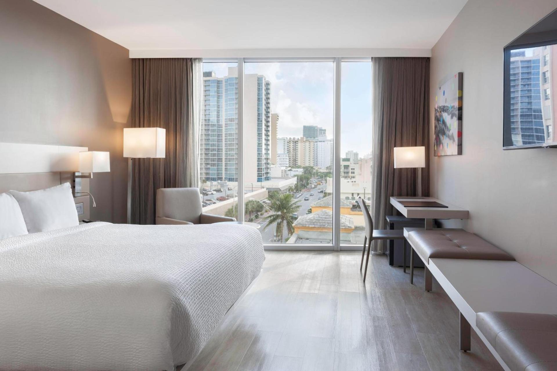 AC Hotel by Marriott Miami Beach photo 8