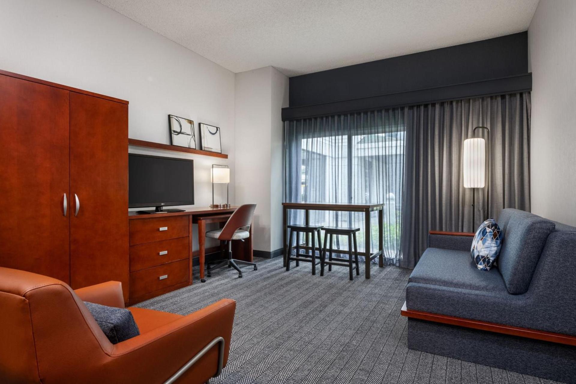 Courtyard by Marriott Anchorage Airport photo 23