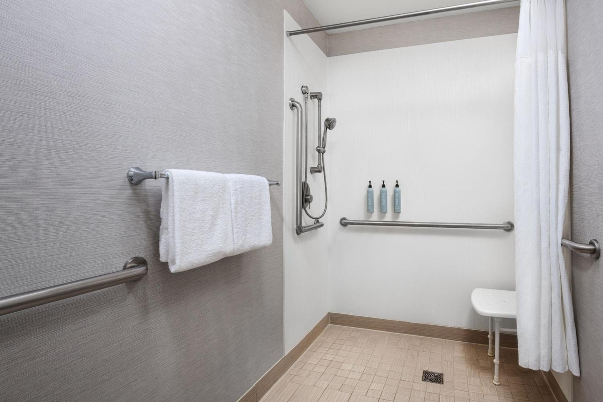 Courtyard by Marriott Anchorage Airport photo 30