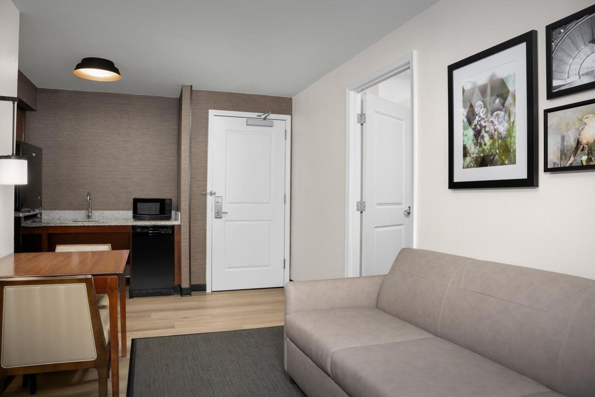 Residence Inn Houston West Energy Corridor photo 17