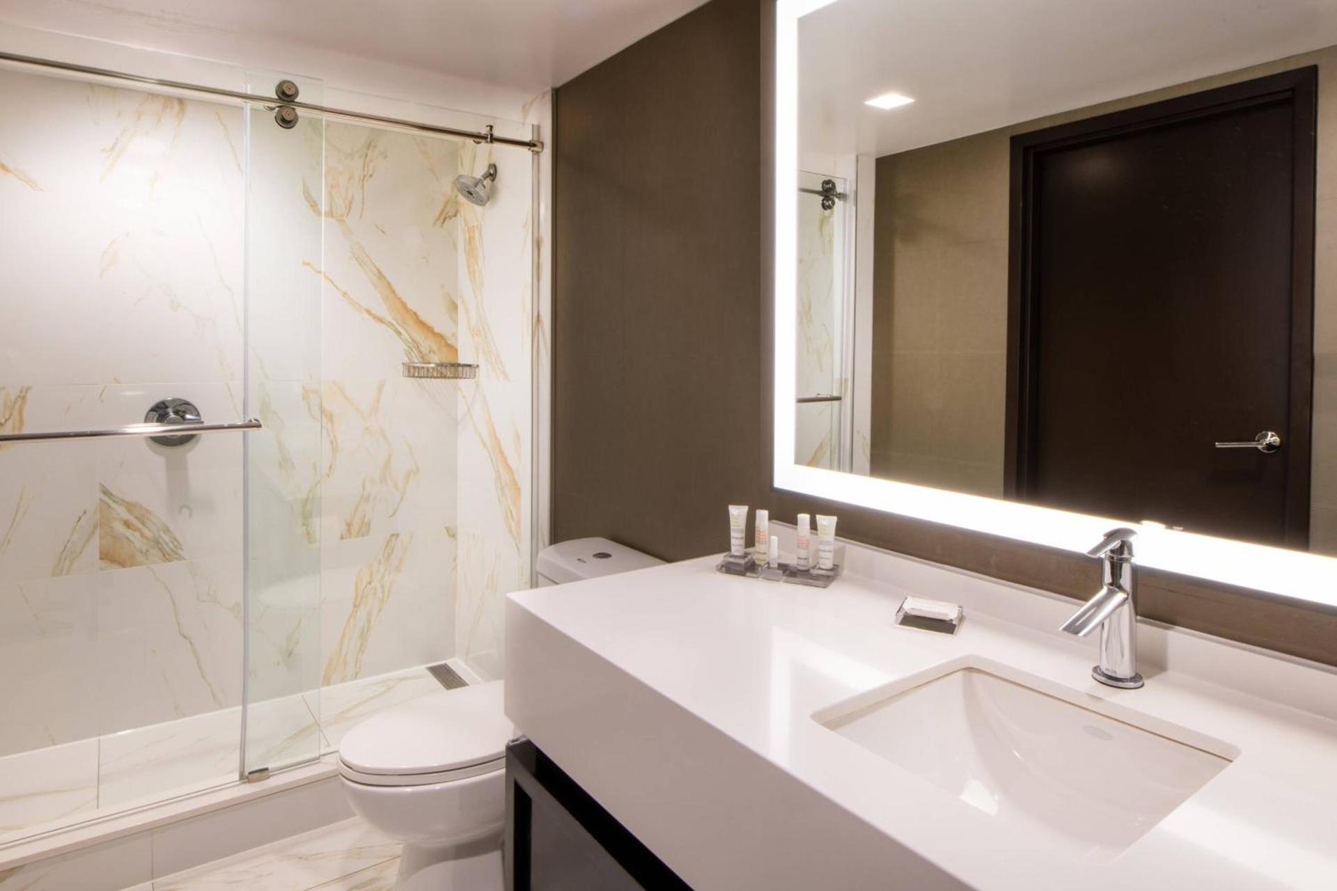 Beverly Hills Marriott photo 60