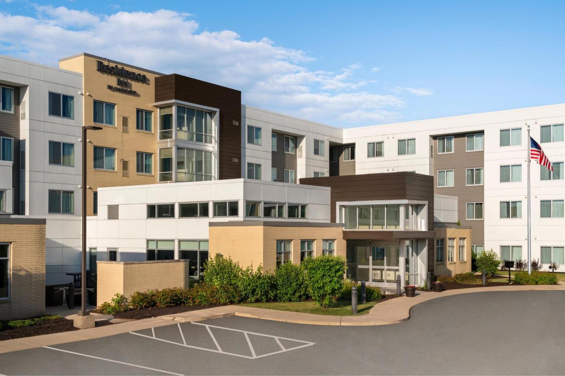 Residence Inn by Marriott Milwaukee West — hotel in Wauwatosa