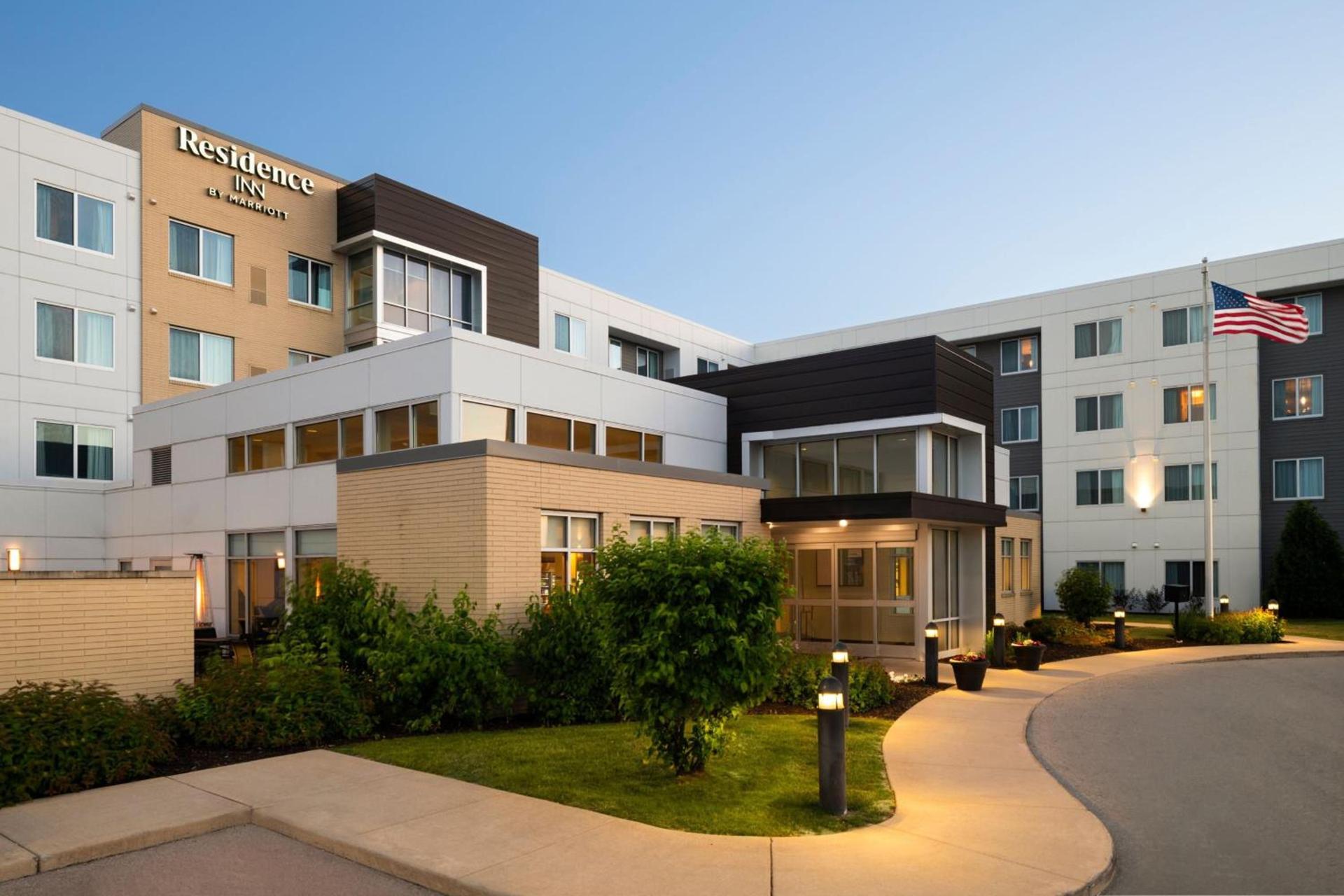 Residence Inn by Marriott Milwaukee West photo 2