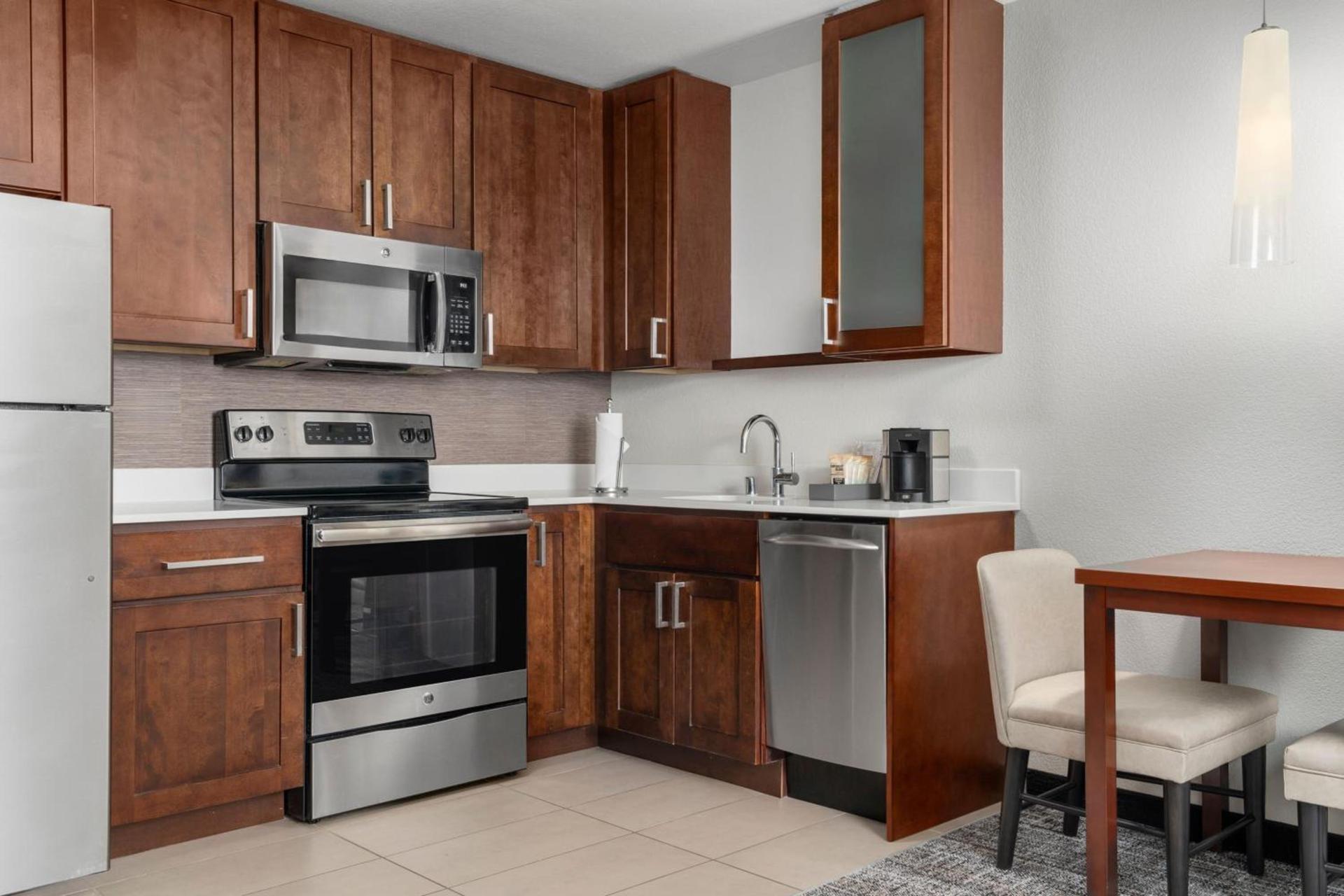 Residence Inn by Marriott Milwaukee West photo 14