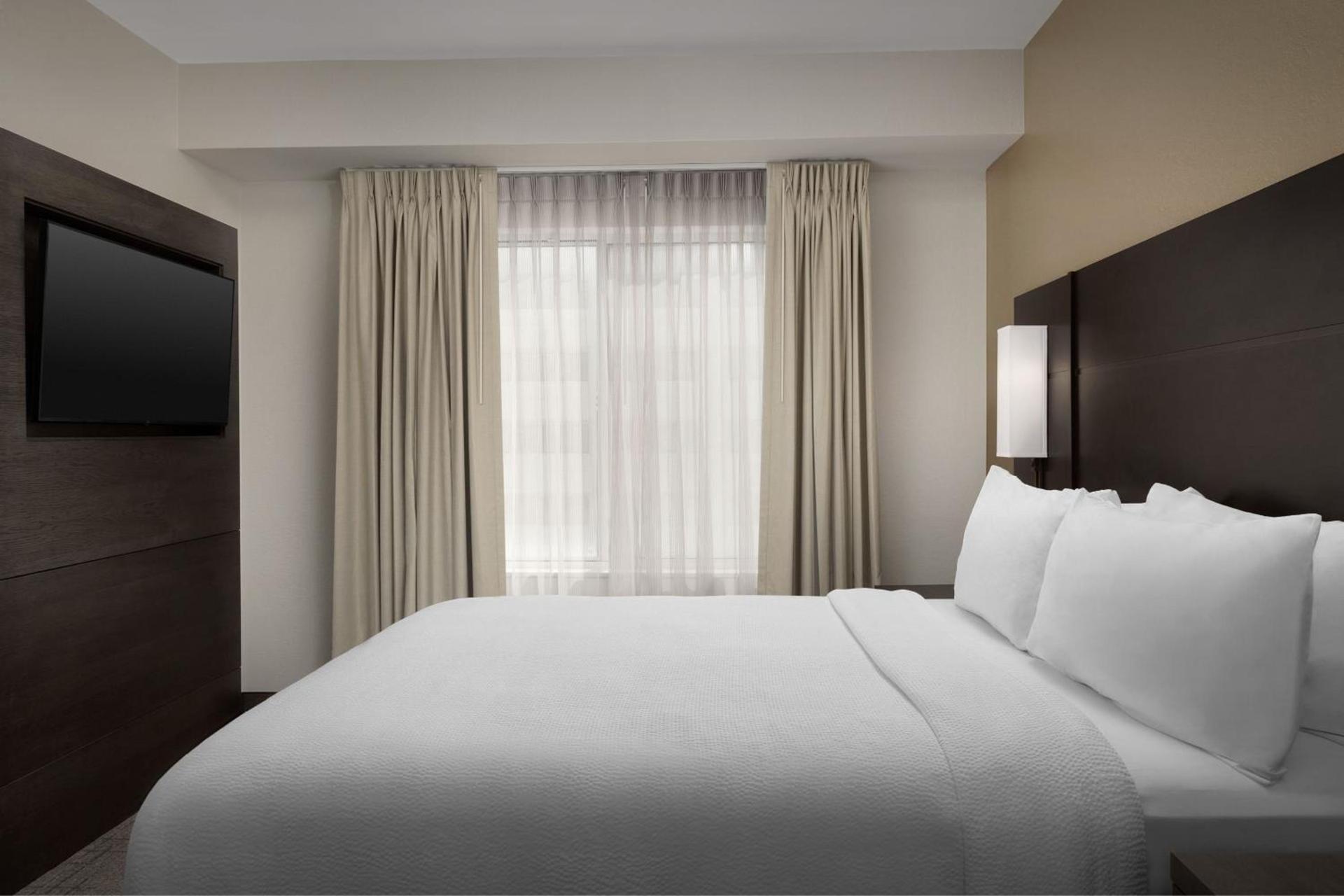 Residence Inn Charlotte SouthPark photo 16