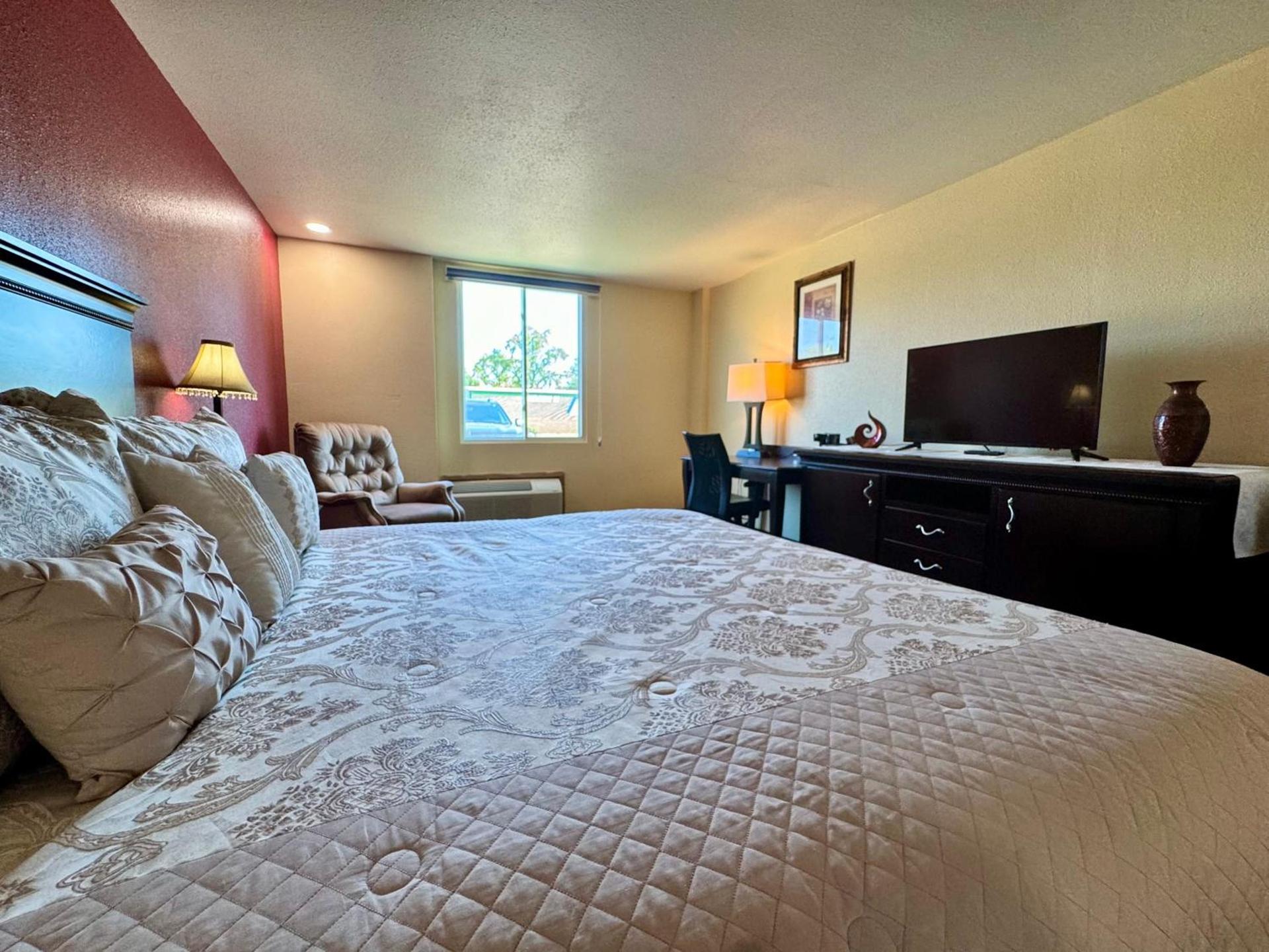 FairBridge Inn Express Hiawatha photo 12