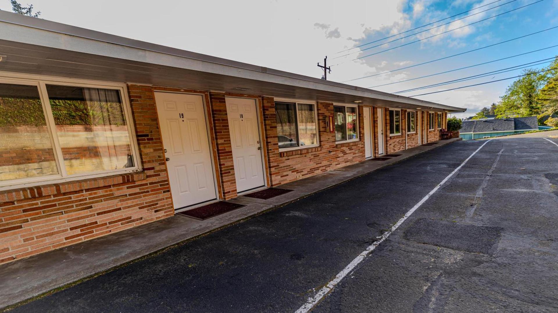FourWinds INN photo 11