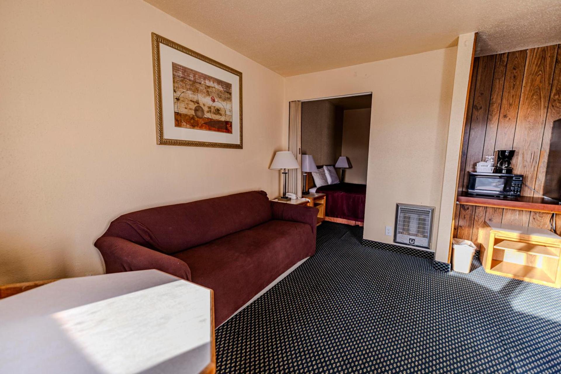 FourWinds INN photo 20