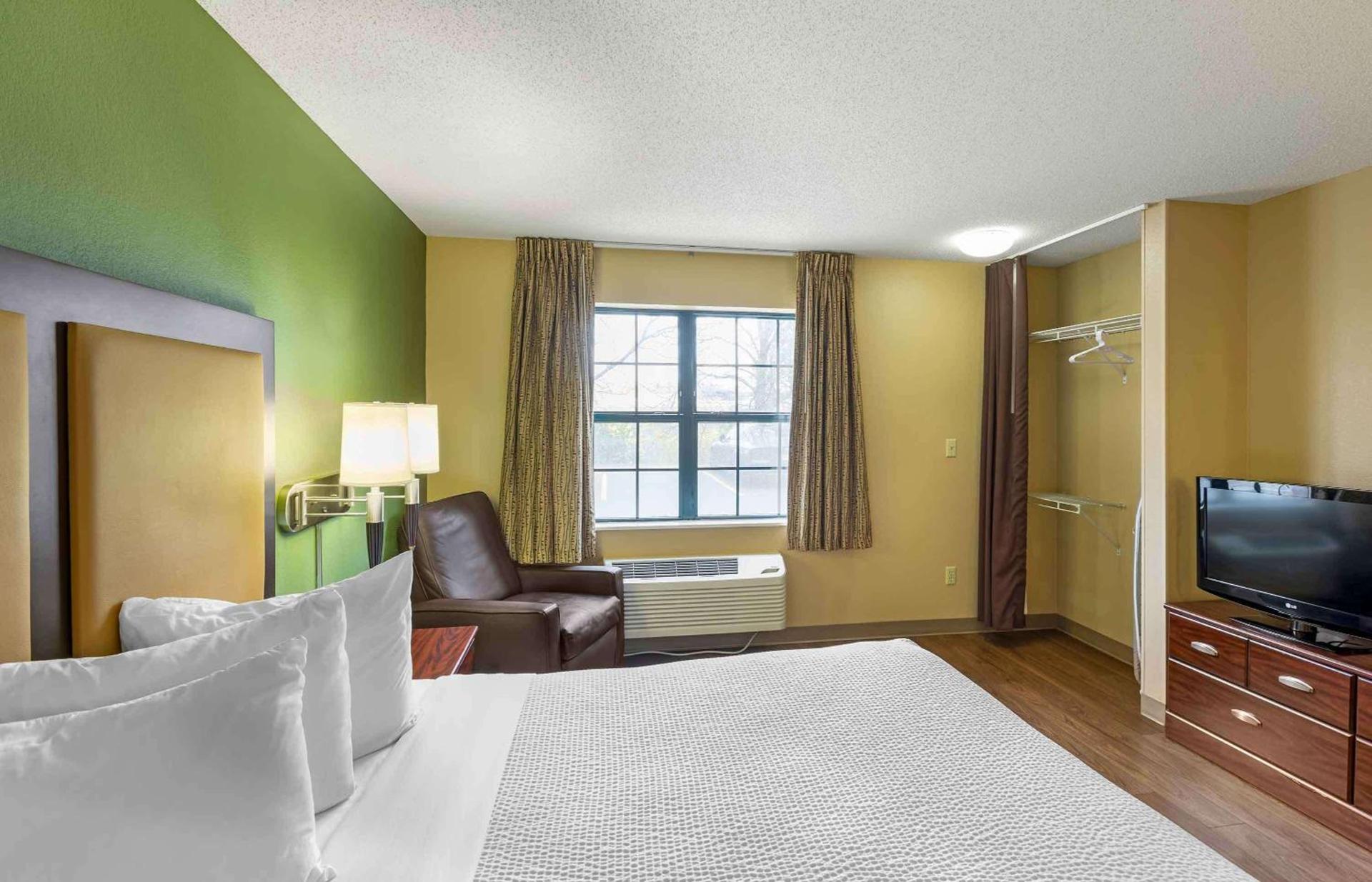 Extended Stay America Select Suites - Milwaukee - Waukesha photo 14